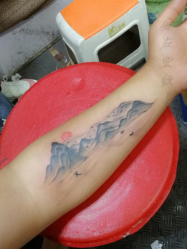 情侣泼墨山水纹身修改老旧纹身水冶纹身金左堂水墨画