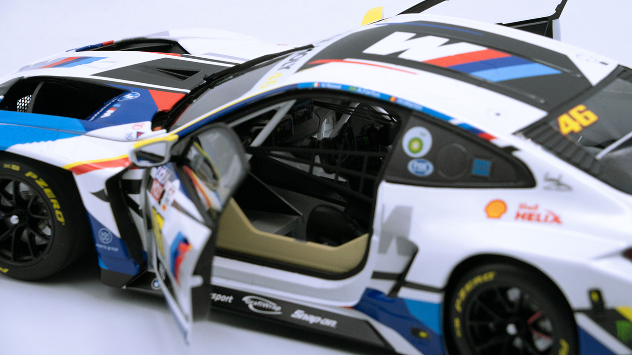 BMW M4 GT3 MINICHAMPS 1:18