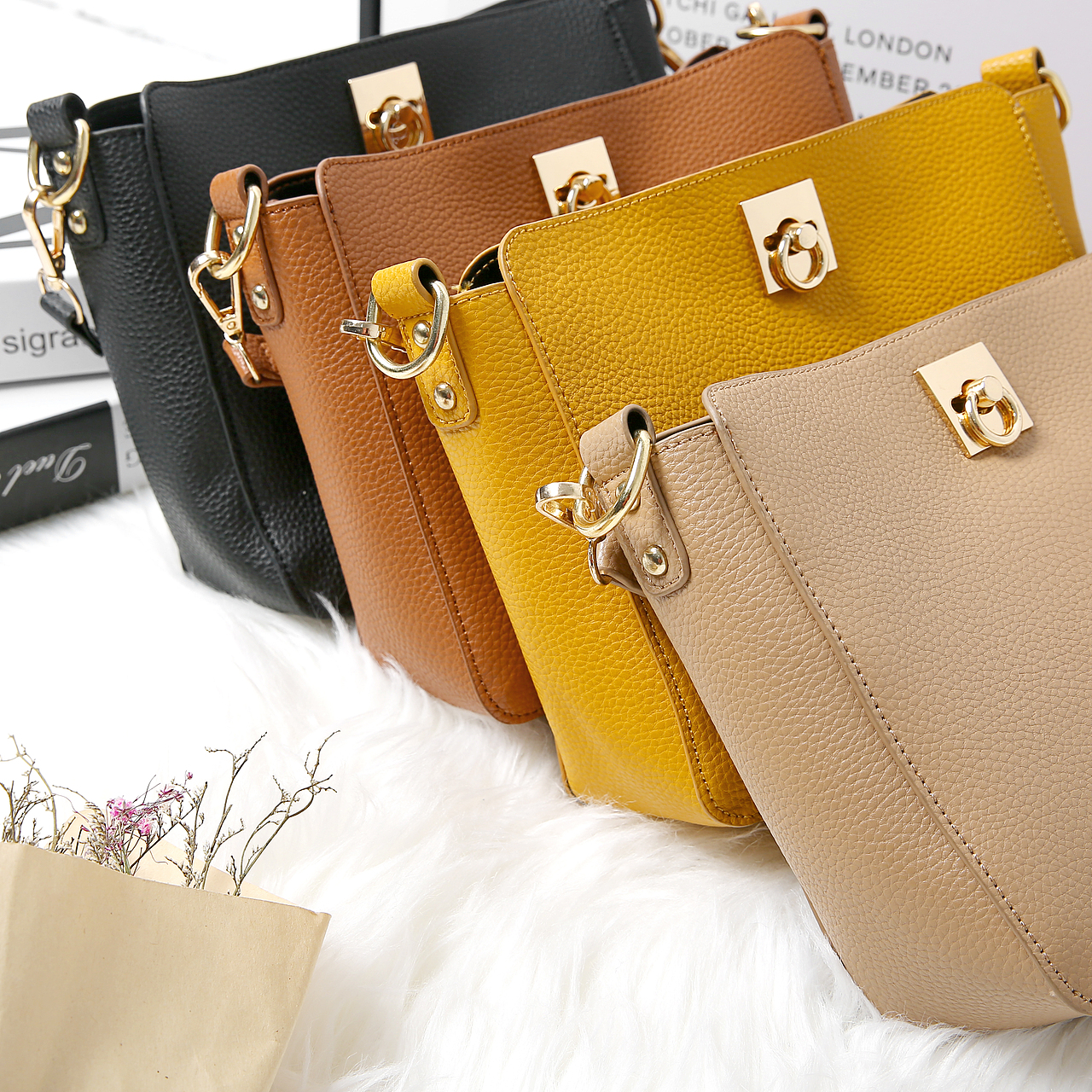 静物平铺创意拍摄-女包