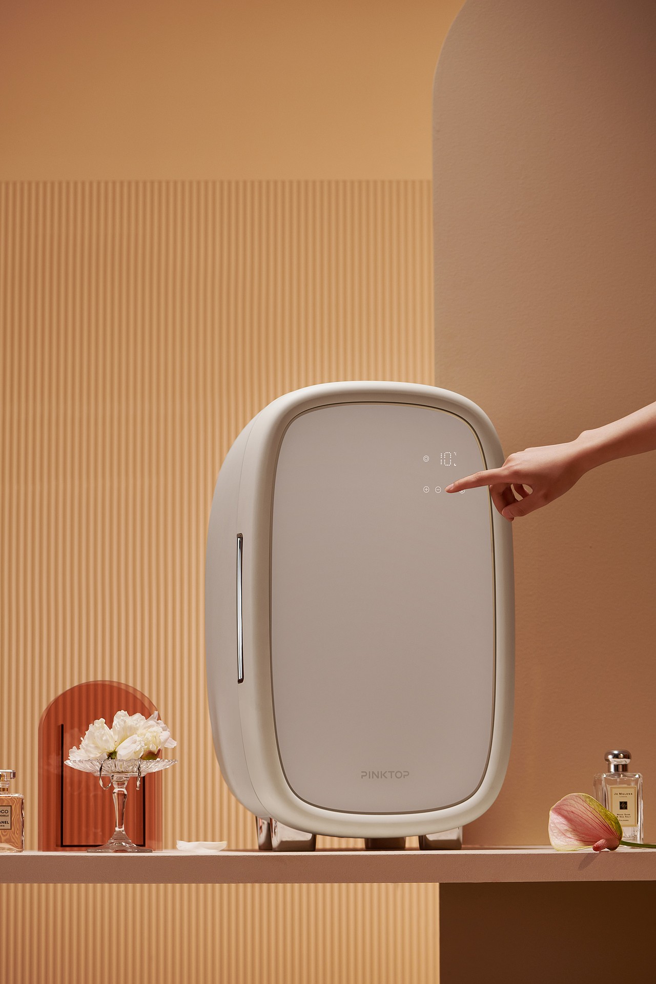 PINKTOP缤兔 | 25L黑珍珠系列美妆冰箱-产品设计