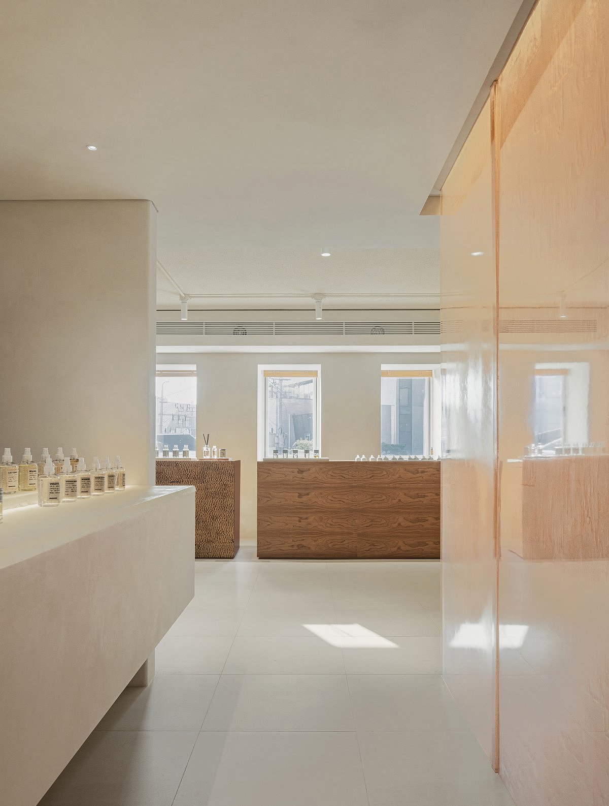 香水店装修设计案例鉴赏（图ZMzIwMzk4Mzky） - 商业空间设计 - 站酷设计师成都有木设计原创素材 - 站酷ZCOOL