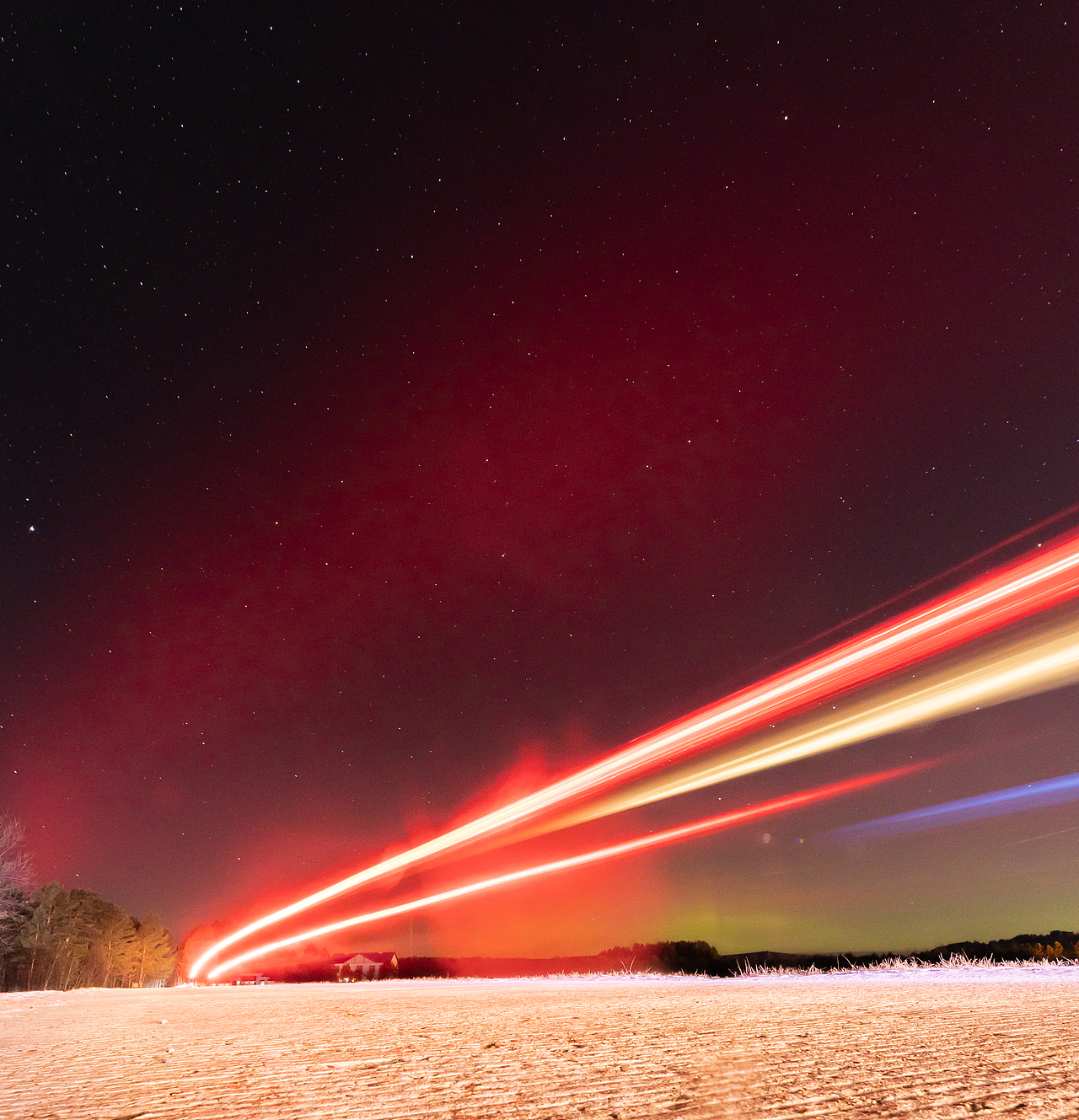 在漠河北极村看北极光
