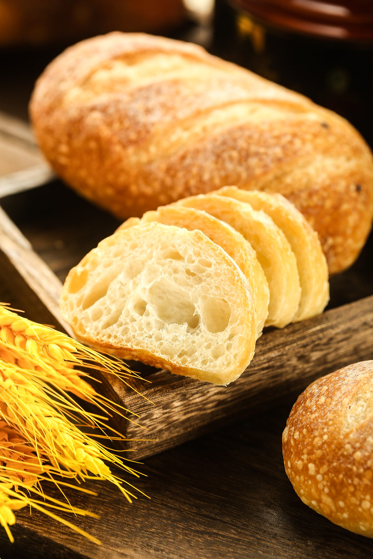 小啤酒面包 烘焙產(chǎn)品 美食攝影 產(chǎn)品攝影（圖ZMzM3Njc5NTA4） - 產(chǎn)品攝影 - 站酷設(shè)計(jì)師周大富80原創(chuàng)素材 - 站酷ZCOOL