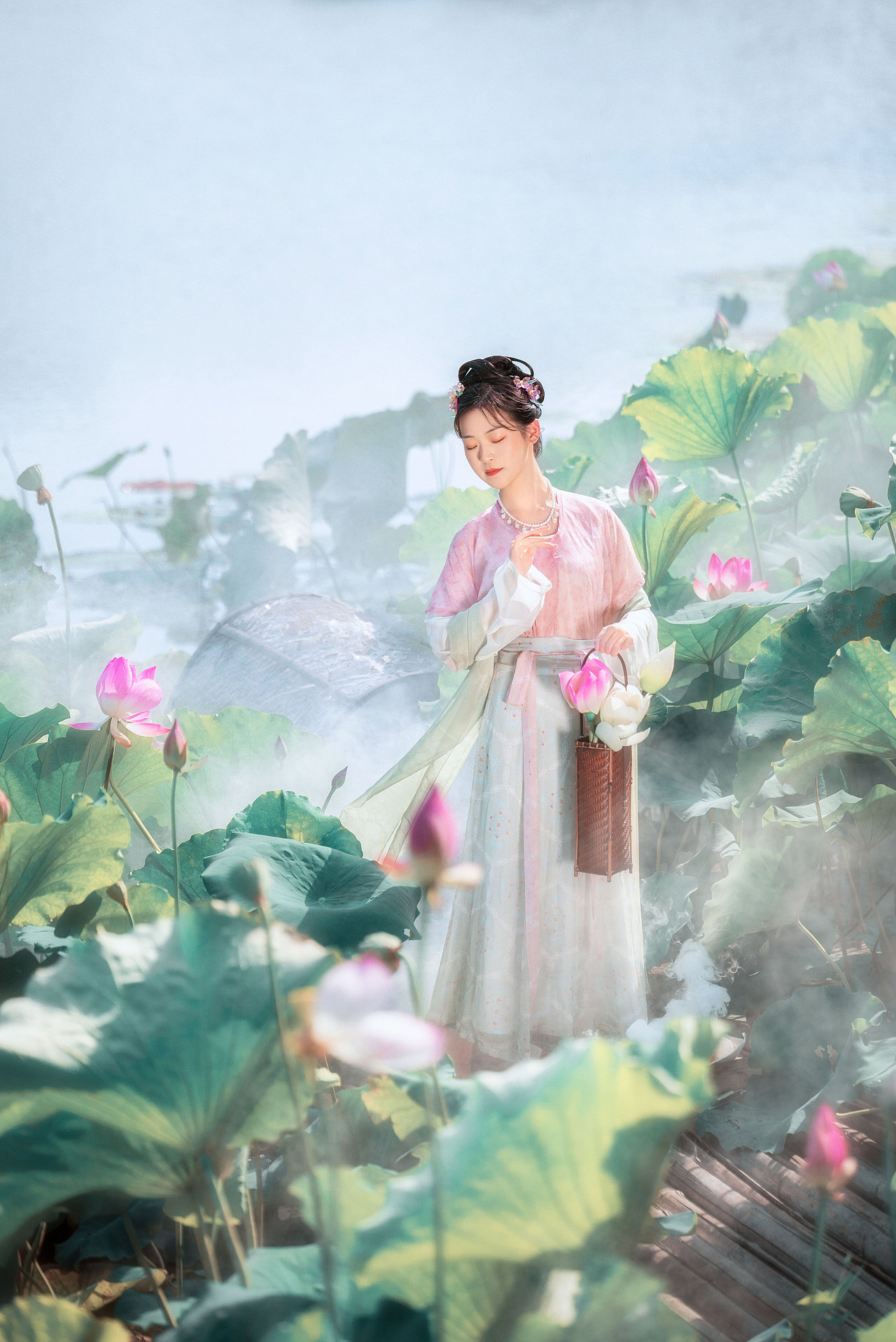 烟风袅袅荷花源（图ZMzE1MTM4NDY4） - 人像摄影 - 站酷设计师糊涂仙人LEO原创素材 - 站酷ZCOOL