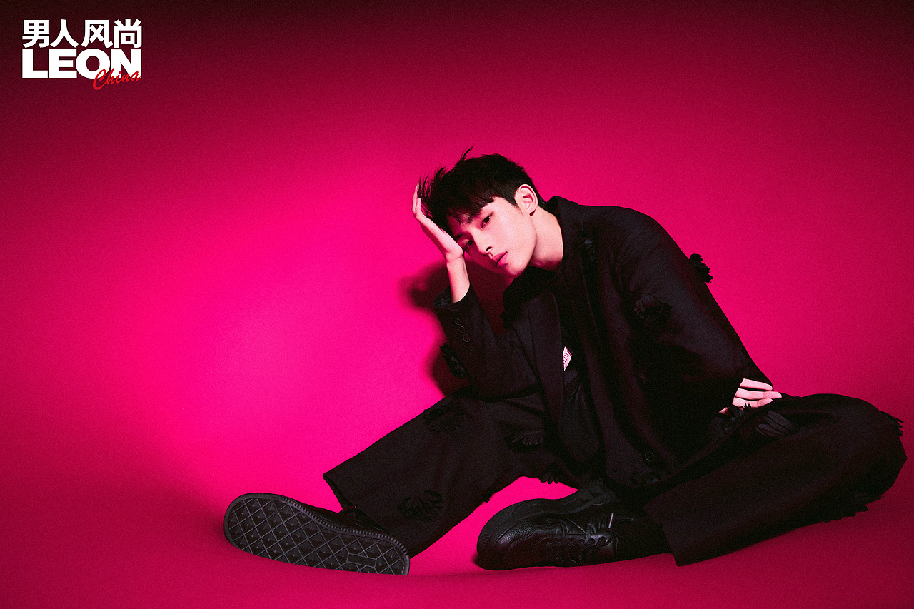 董思成《男人风尚》封面（图ZMzE2NTYxMTky） - 时尚/艺术摄影 - 站酷设计师修图师Dahai大海原创素材 - 站酷ZCOOL