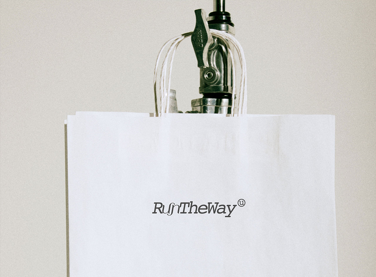 RUNTHEWAY服饰品牌设计-Clothing brand design