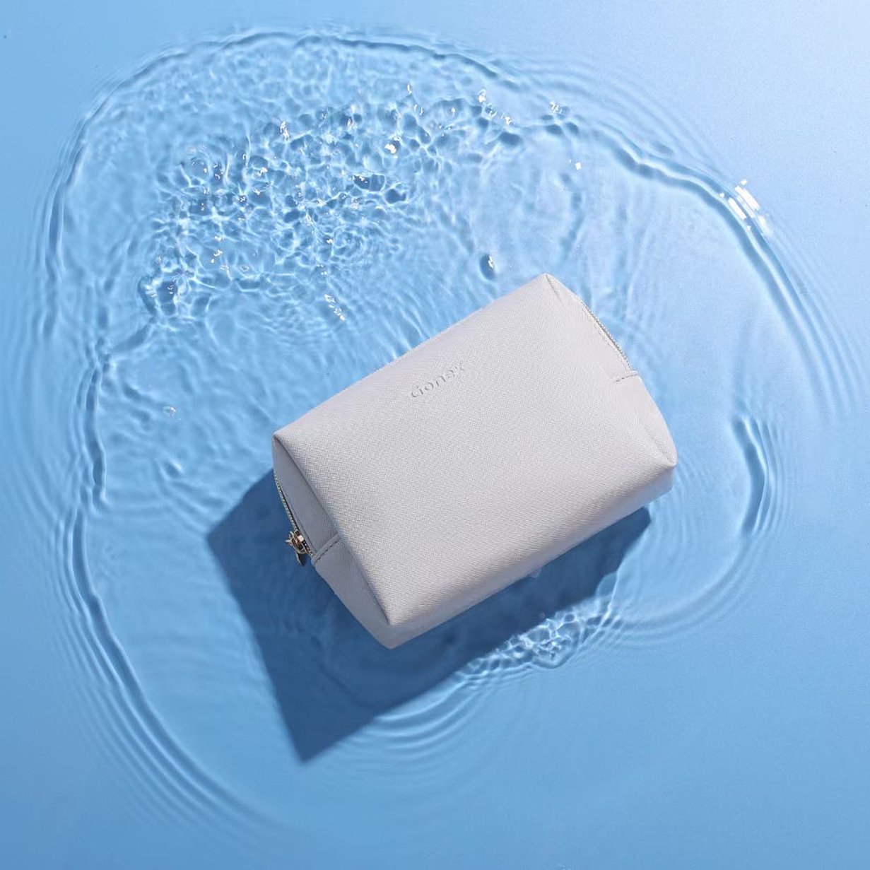 GONEX化妆包创意视觉（图ZMzU2MTI4NzQ0） - 时尚/艺术摄影 - 站酷设计师东白文化原创素材 - 站酷ZCOOL