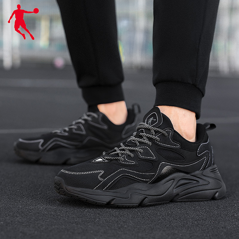 【详情】【修图】一组黑色跑道冷色调的跑鞋修图