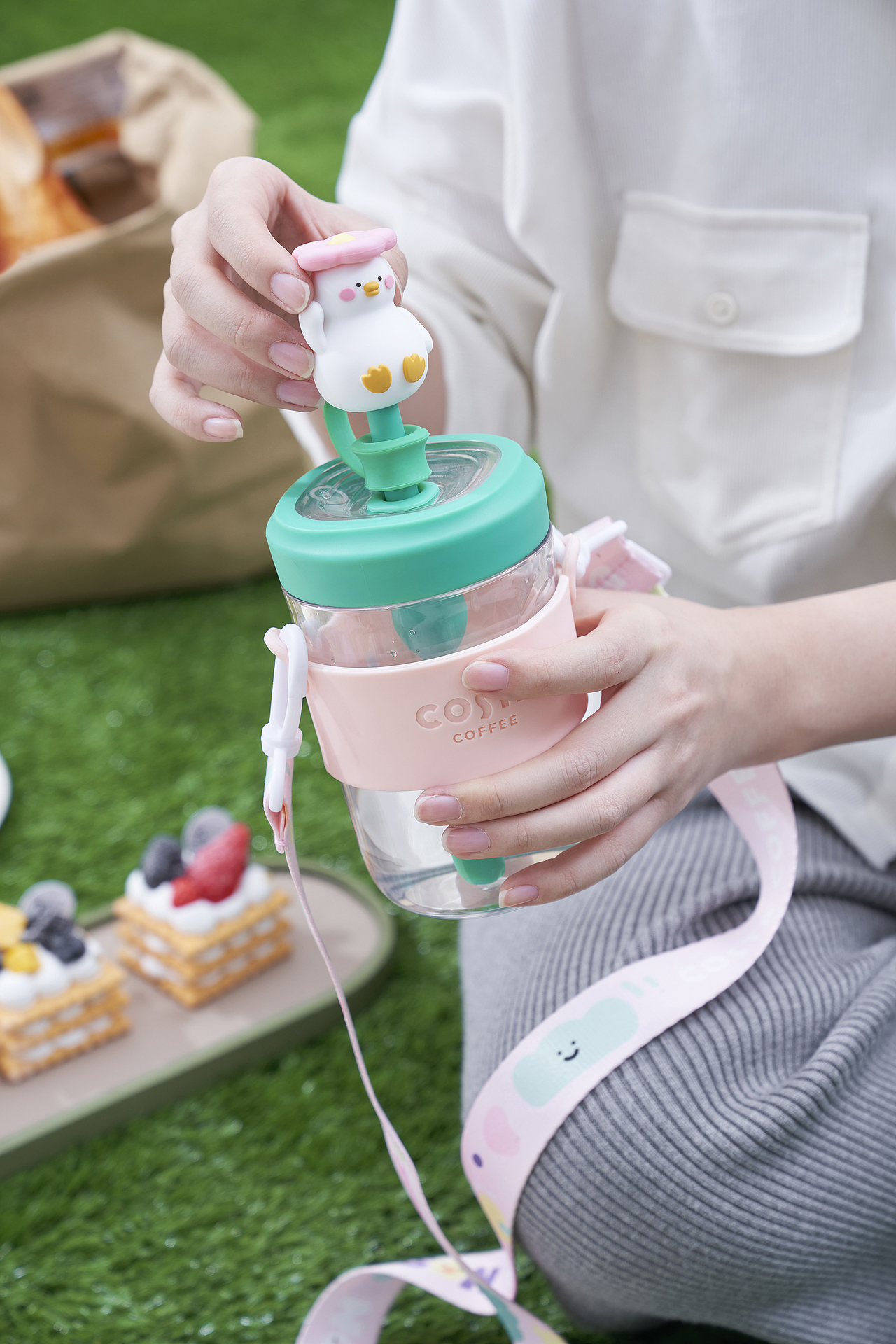 COSTA春季新品杯子拍摄 产品拍摄小黄鸭杯子保温杯