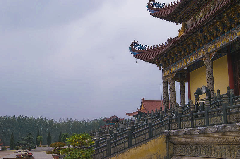 汝南小南海禅寺,几年前拍的了,在那里受的在家菩萨戒