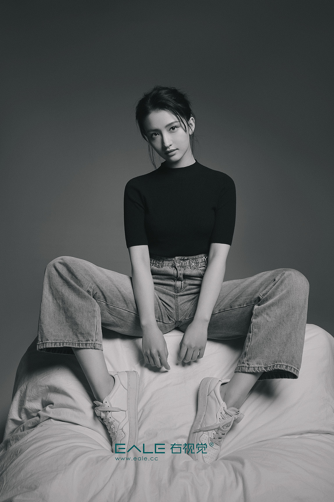 黑白人像大片 我期待（图ZMzAwMDY5NzE2） - 人像摄影 - 站酷设计师ealestudio原创素材 - 站酷ZCOOL