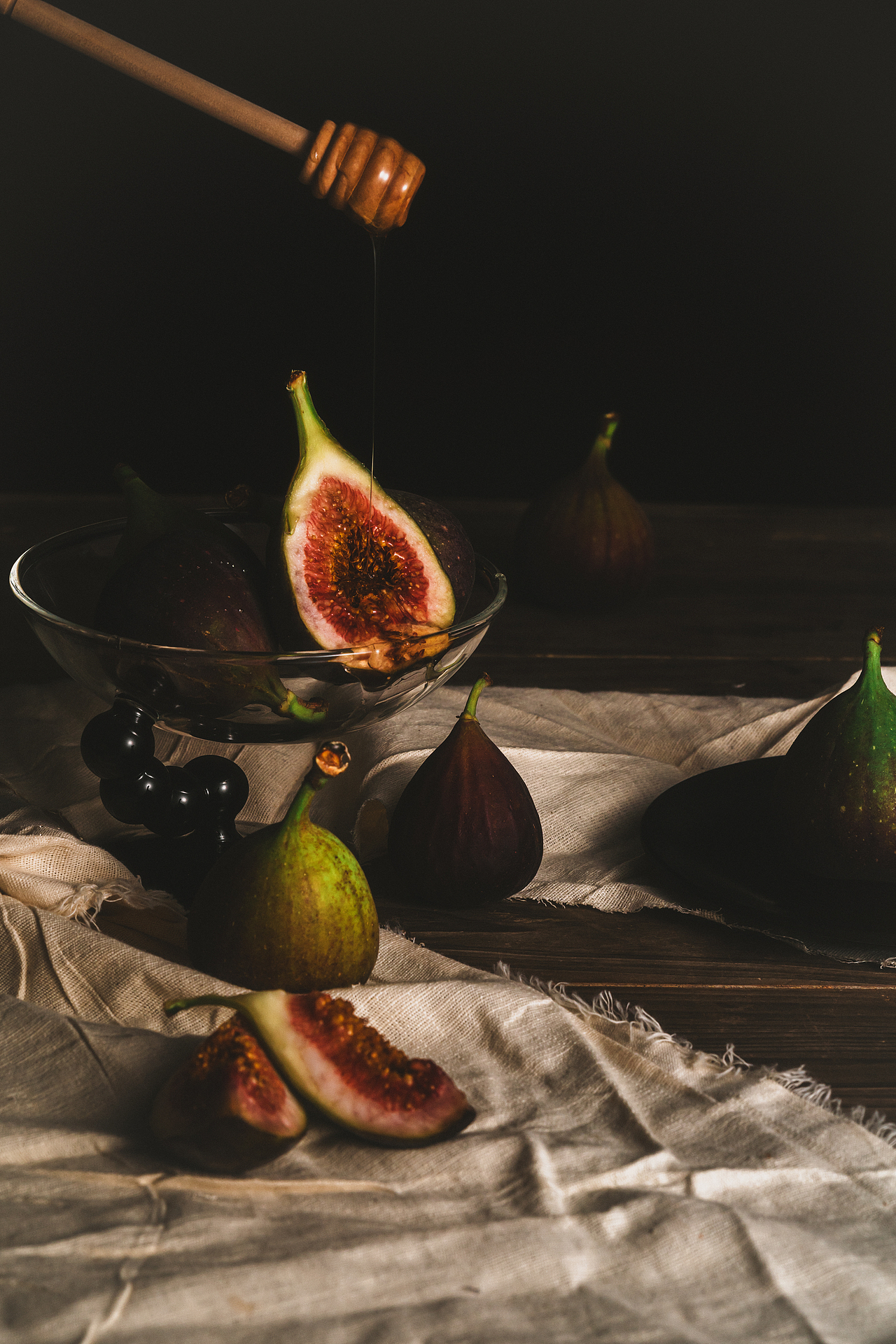 靜物攝影-無花果|暗調(diào)繪畫素材你值得擁有（圖ZMzQwNjAzODky） - 美食攝影 - 站酷設(shè)計師攝影師Kylin原創(chuàng)素材 - 站酷ZCOOL