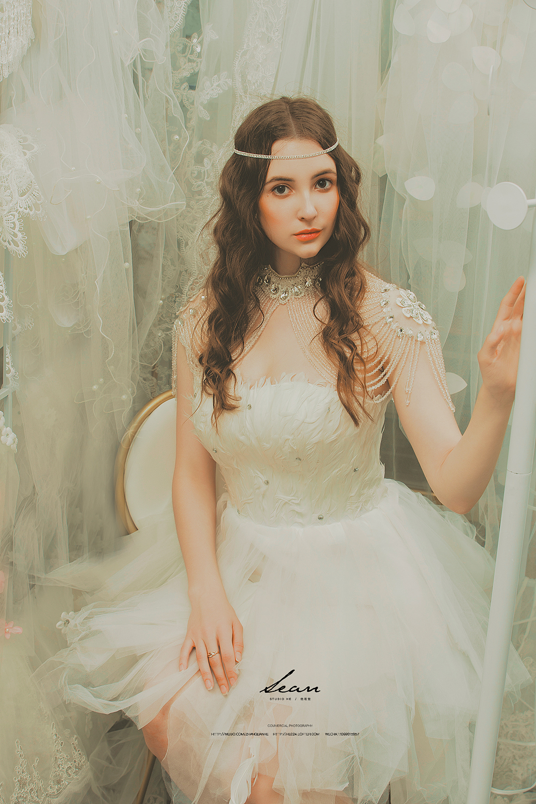 一组复古婚纱