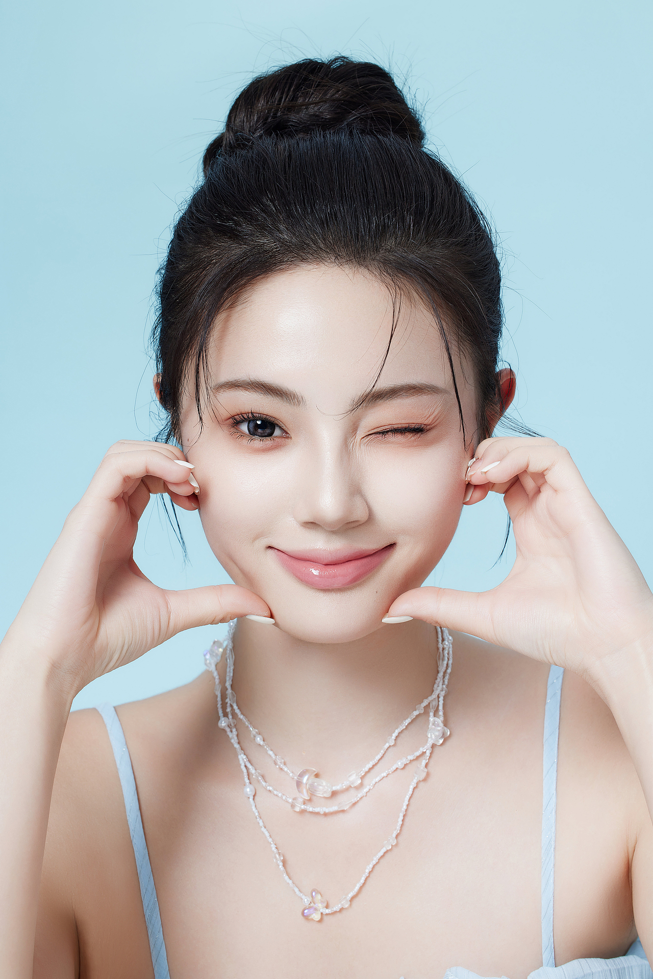 妆容（图ZMzYwOTA0NDY0） - 人像摄影 - 站酷设计师修图师墨尘原创素材 - 站酷ZCOOL