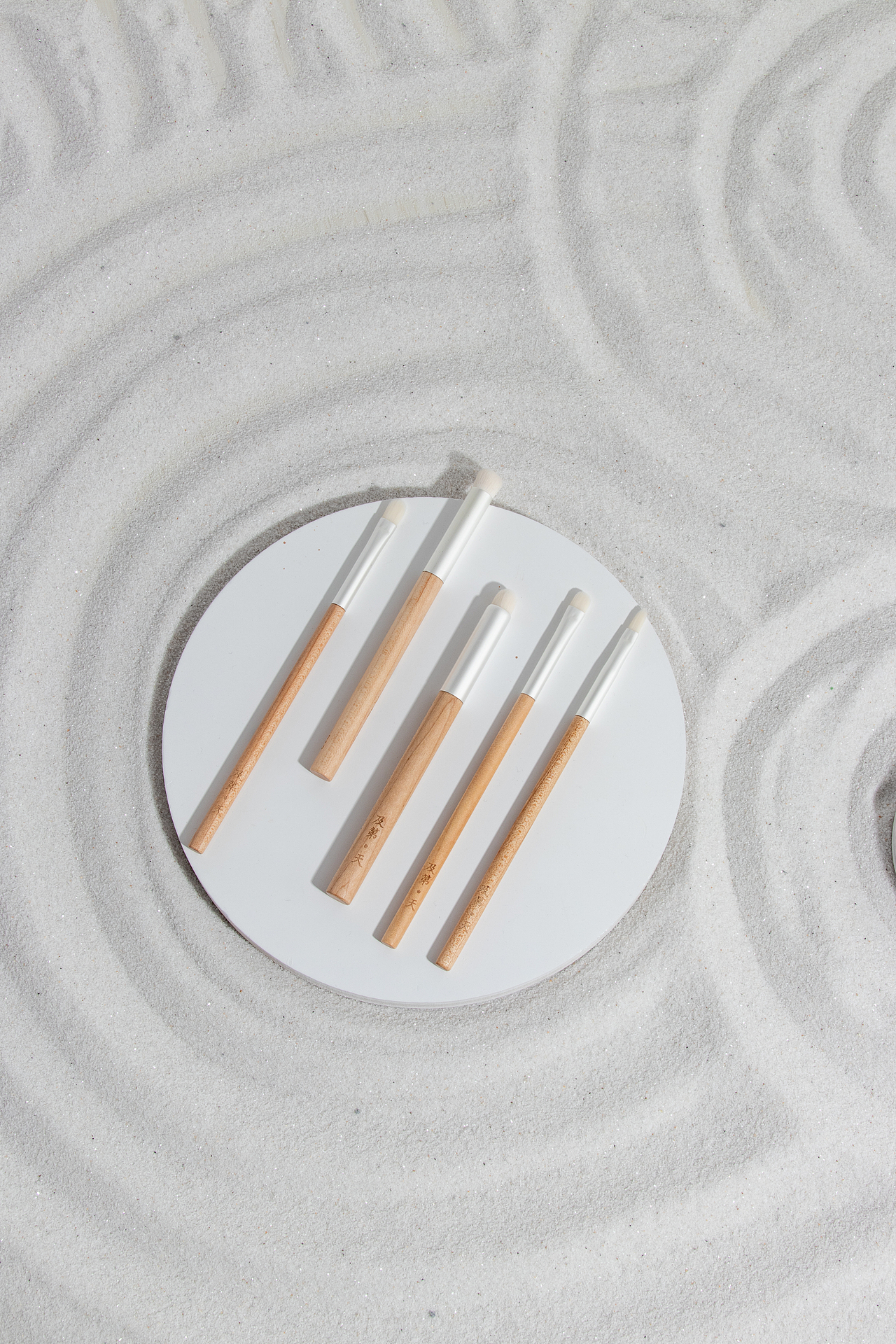 化妆刷（图ZMzM1MTE0NTQ0） - 产品摄影 - 站酷设计师姚曳86原创素材 - 站酷ZCOOL