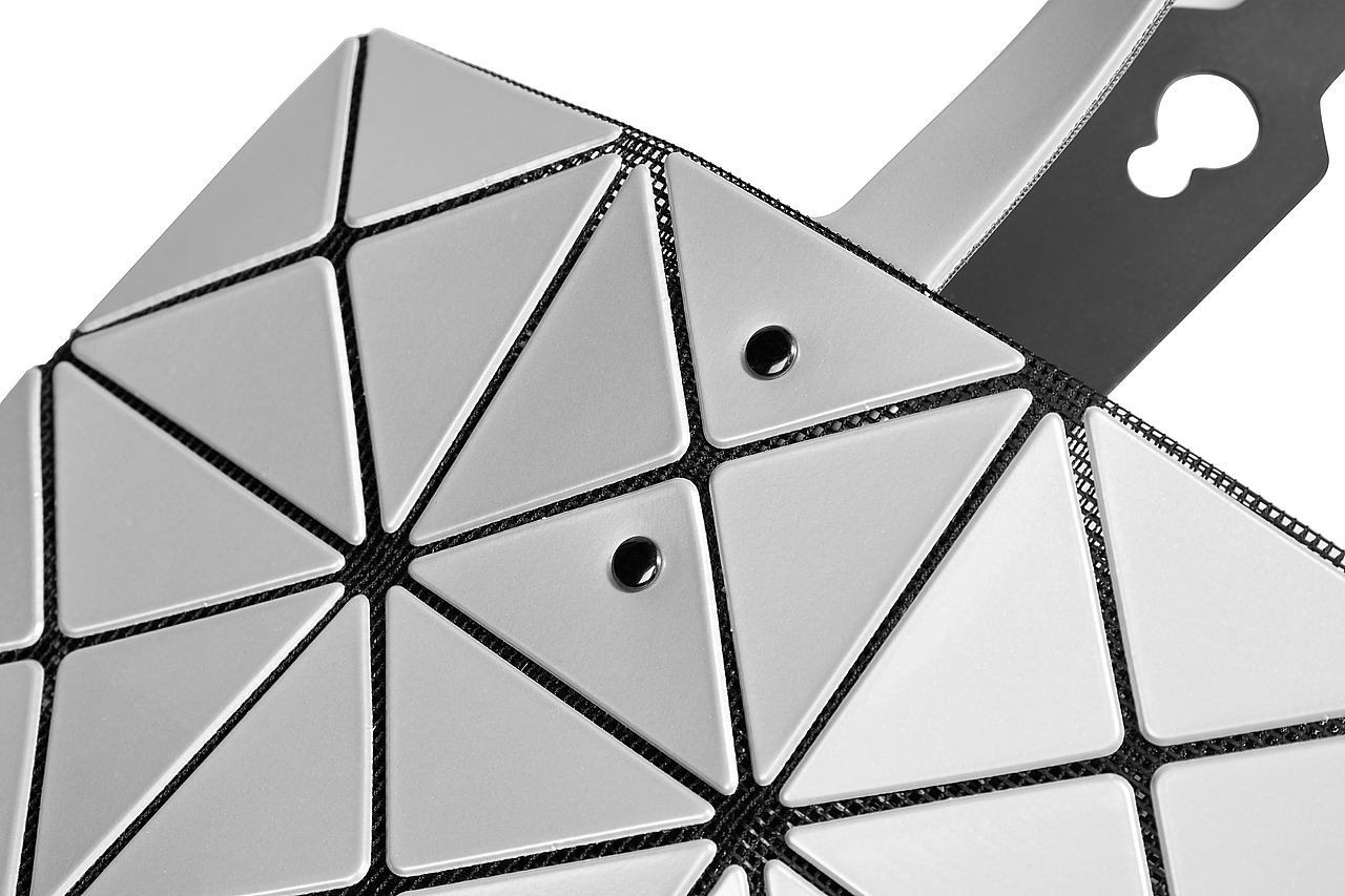 一个包，有科技感吗，背景花花的（图ZMzEwMTAxNzgw） - 产品摄影 - 站酷设计师猪可乐原创素材 - 站酷ZCOOL