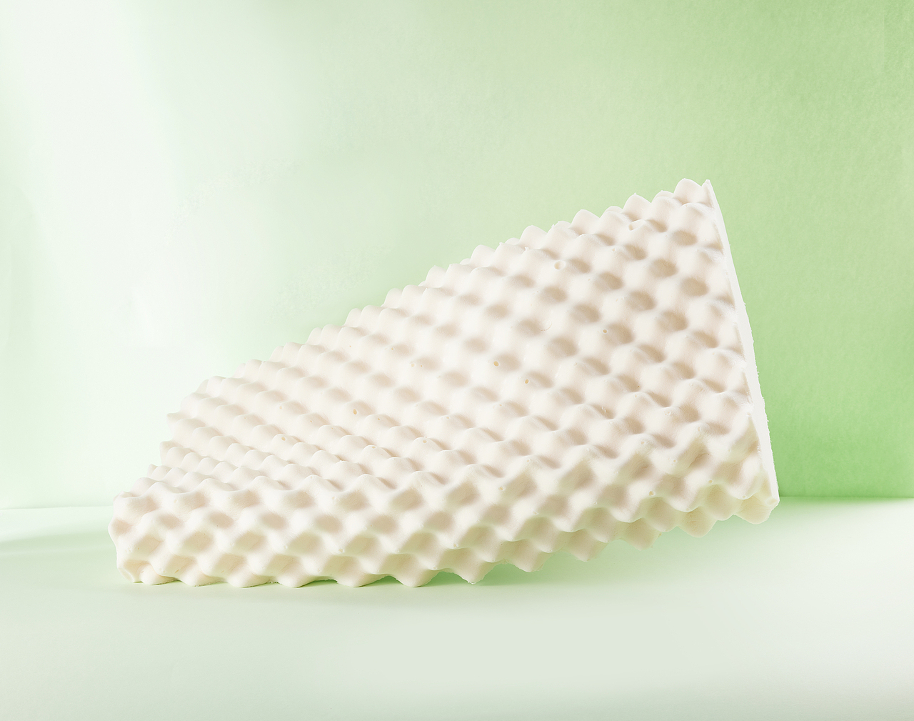 低成本乳膠枕拍攝（圖ZMjk3OTYwOTIw） - 產(chǎn)品攝影 - 站酷設計師1003L原創(chuàng)素材 - 站酷ZCOOL