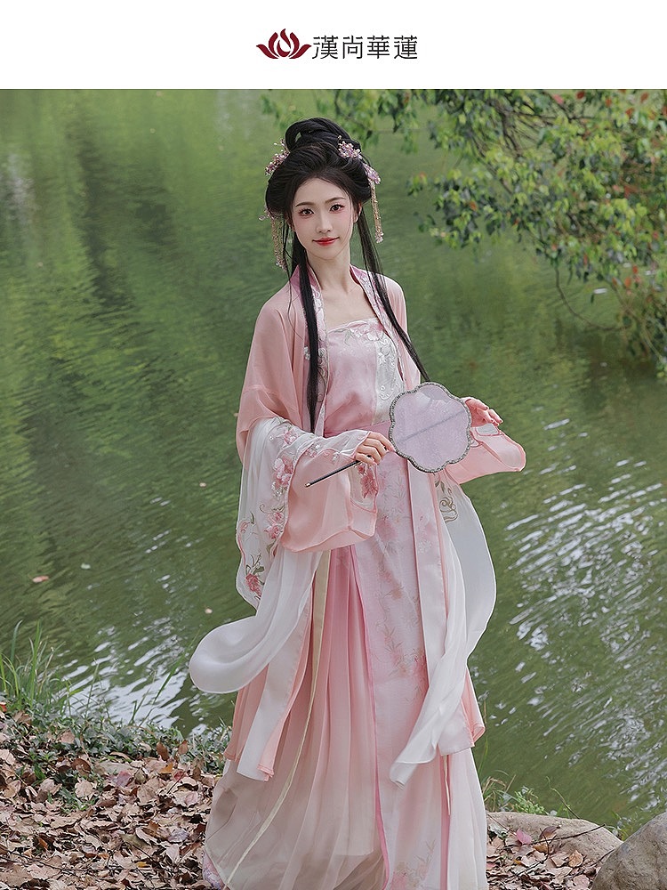 汉服设计|浮香花谷 汉尚华莲（图ZMzM3OTM5MTI4） - 传统/民族服饰 - 站酷设计师一斤的汉服世界原创素材 - 站酷ZCOOL