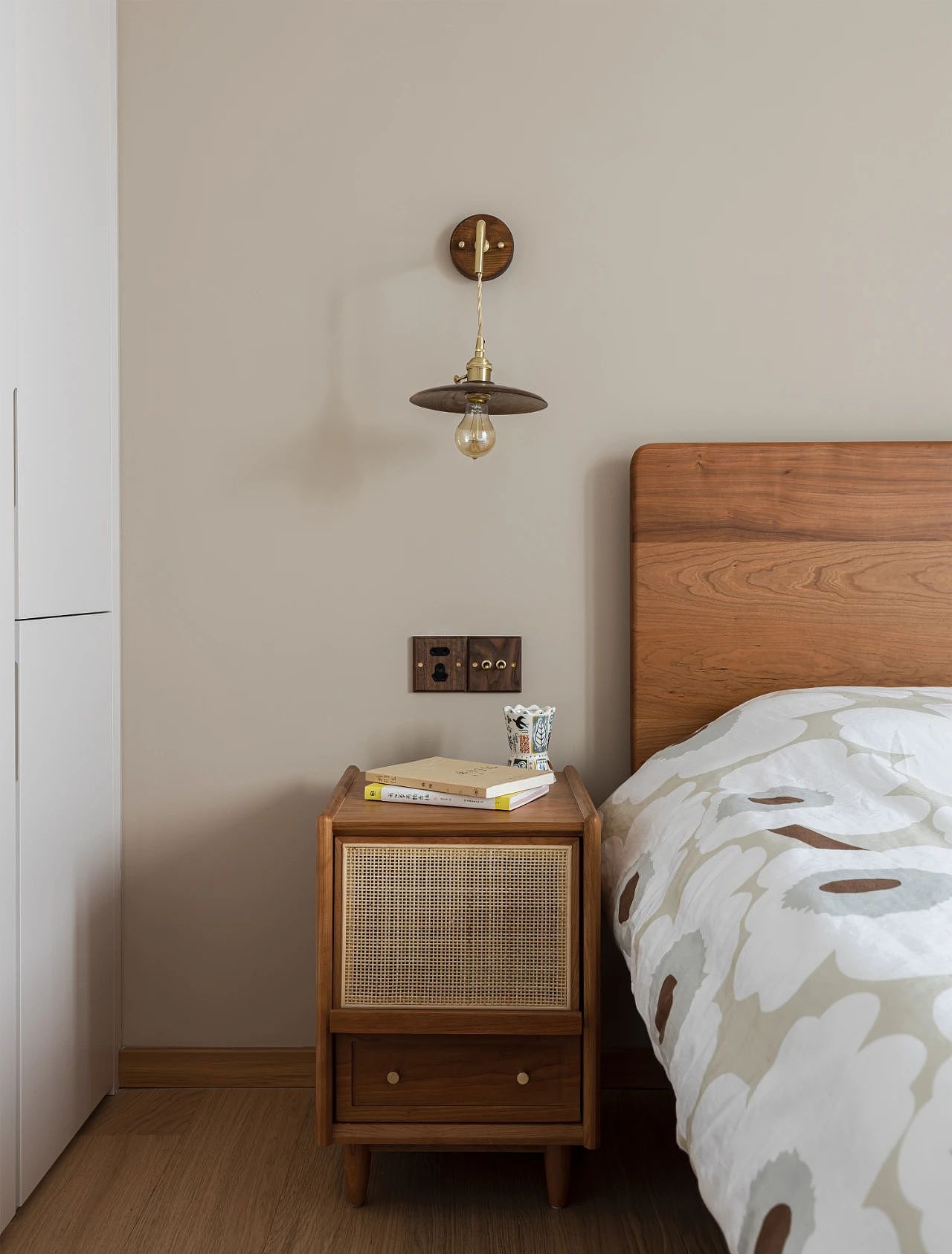 68平客厅阳台打通，冰箱嵌入式设计，全屋森系惬意！（图ZMzUwOTE3NTQw） - 家装设计 - 站酷设计师峰光无限装饰原创素材 - 站酷ZCOOL