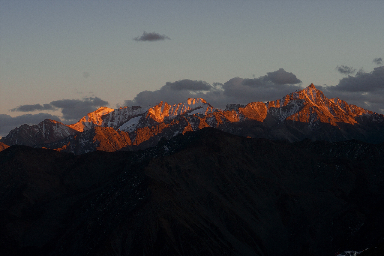 努力走着，为一份温柔的着落（图ZMzMwOTYxODcy） - 人像摄影 - 站酷设计师白山Gavin原创素材 - 站酷ZCOOL