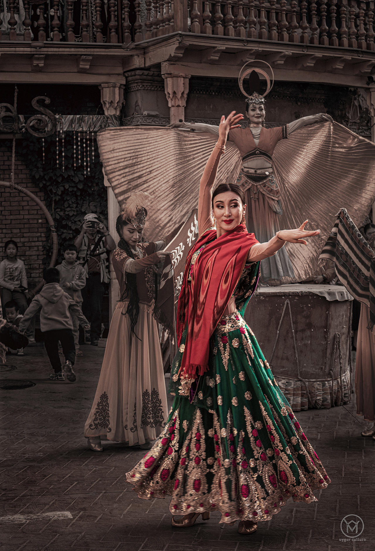 【维吾尔族婚礼】迎接新娘表演