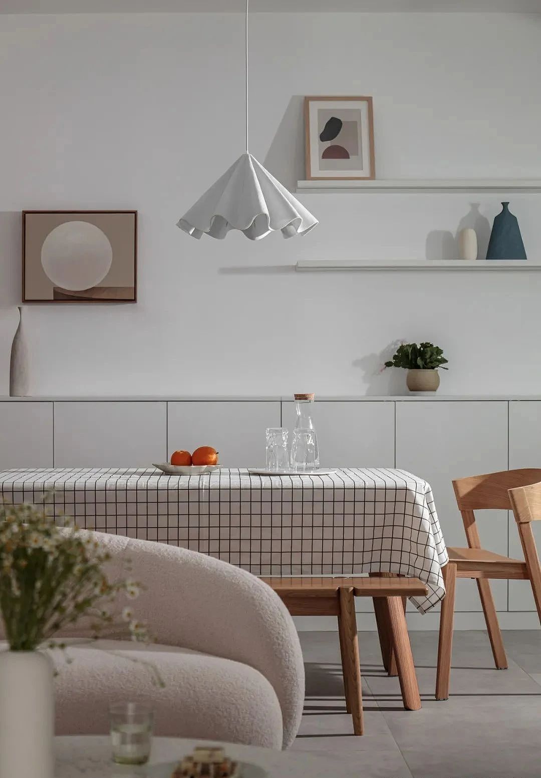 简约而有格调,她家玄关、客厅、主卧全是亮点!