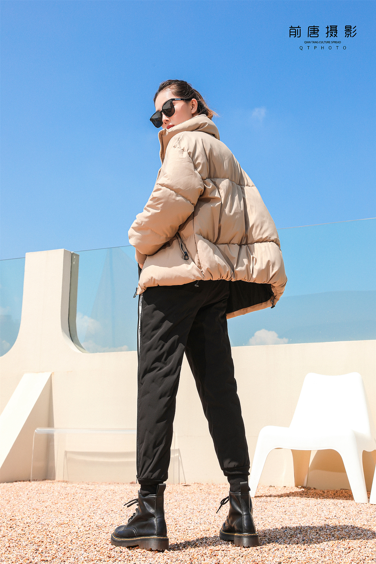 鹅绒裤 保暖裤 小黑裤 运动裤 卫裤 冲锋裤拍摄