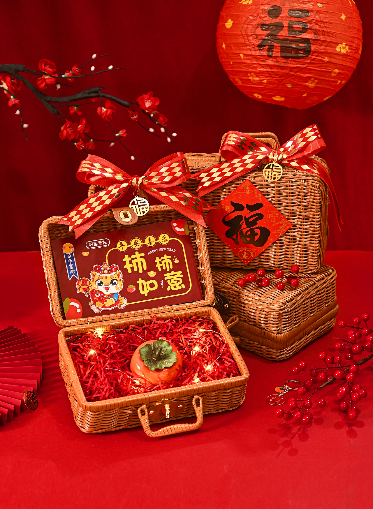 喜庆红色编织篮拍摄