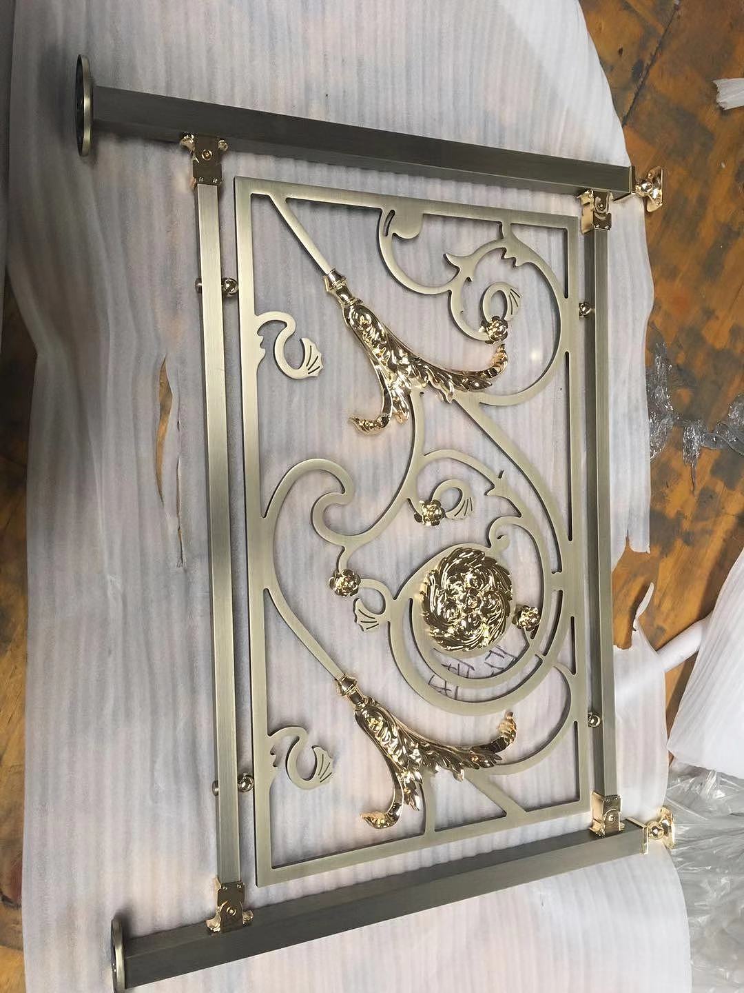 内蒙包头欧式楼梯纯铜雕花扶手