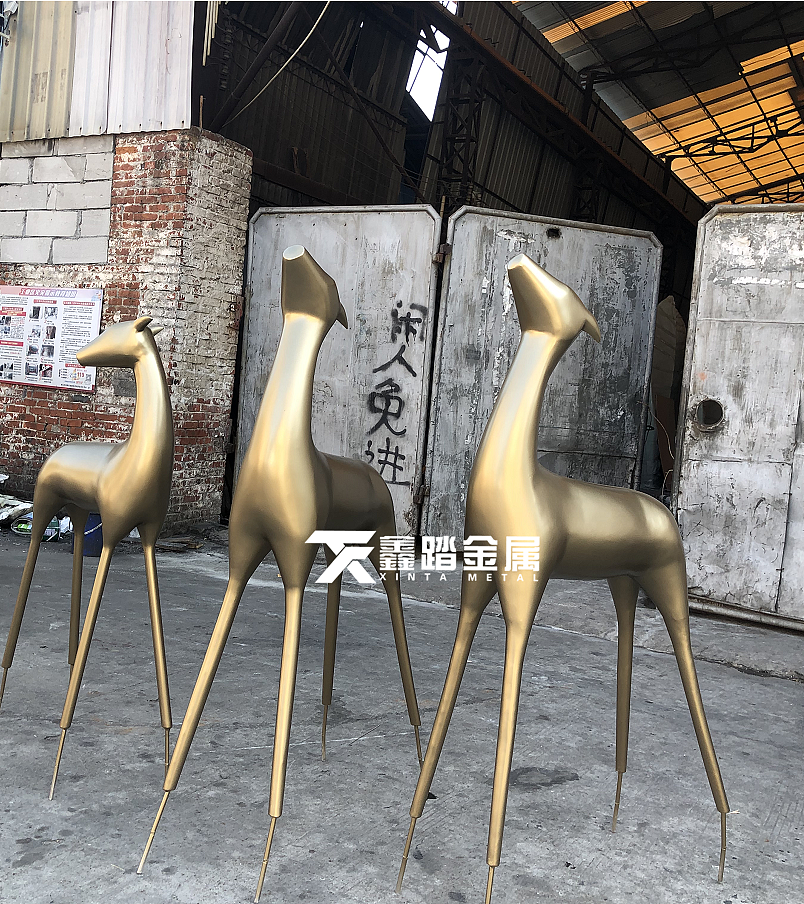 现代公园景观抽象不锈钢鹿群雕塑 定制动物不锈钢小品
