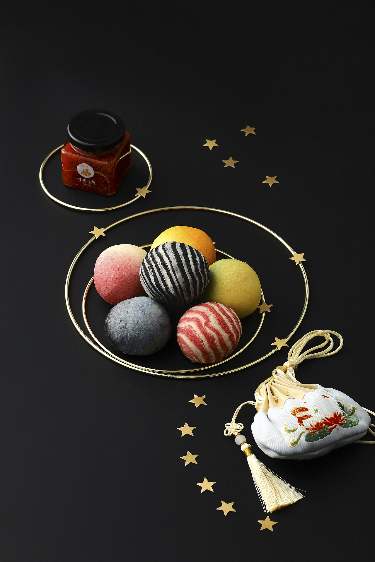 中秋月饼-德曦（图ZMzE1Nzg3NzEy） - 产品摄影 - 站酷设计师摄影师一大斌原创素材 - 站酷ZCOOL