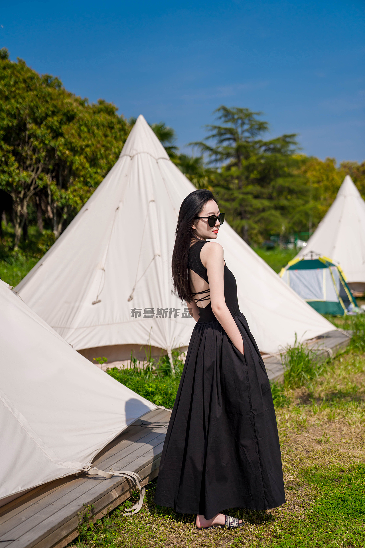 凡尔赛C5X——为旅行而生！（图ZMzM4NzkwOTA0） - 人像摄影 - 站酷设计师布鲁斯Y原创素材 - 站酷ZCOOL