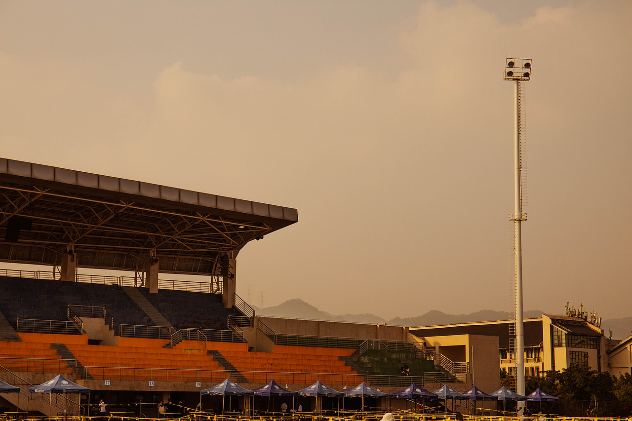 春风少年（图ZMzI1NDc0ODAw） - 人像摄影 - 站酷设计师摄影师南红原创素材 - 站酷ZCOOL