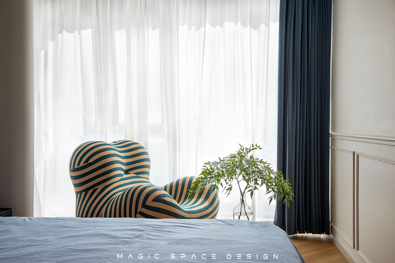 210㎡简约现代风,四室追光,轻奢暖意大平层!