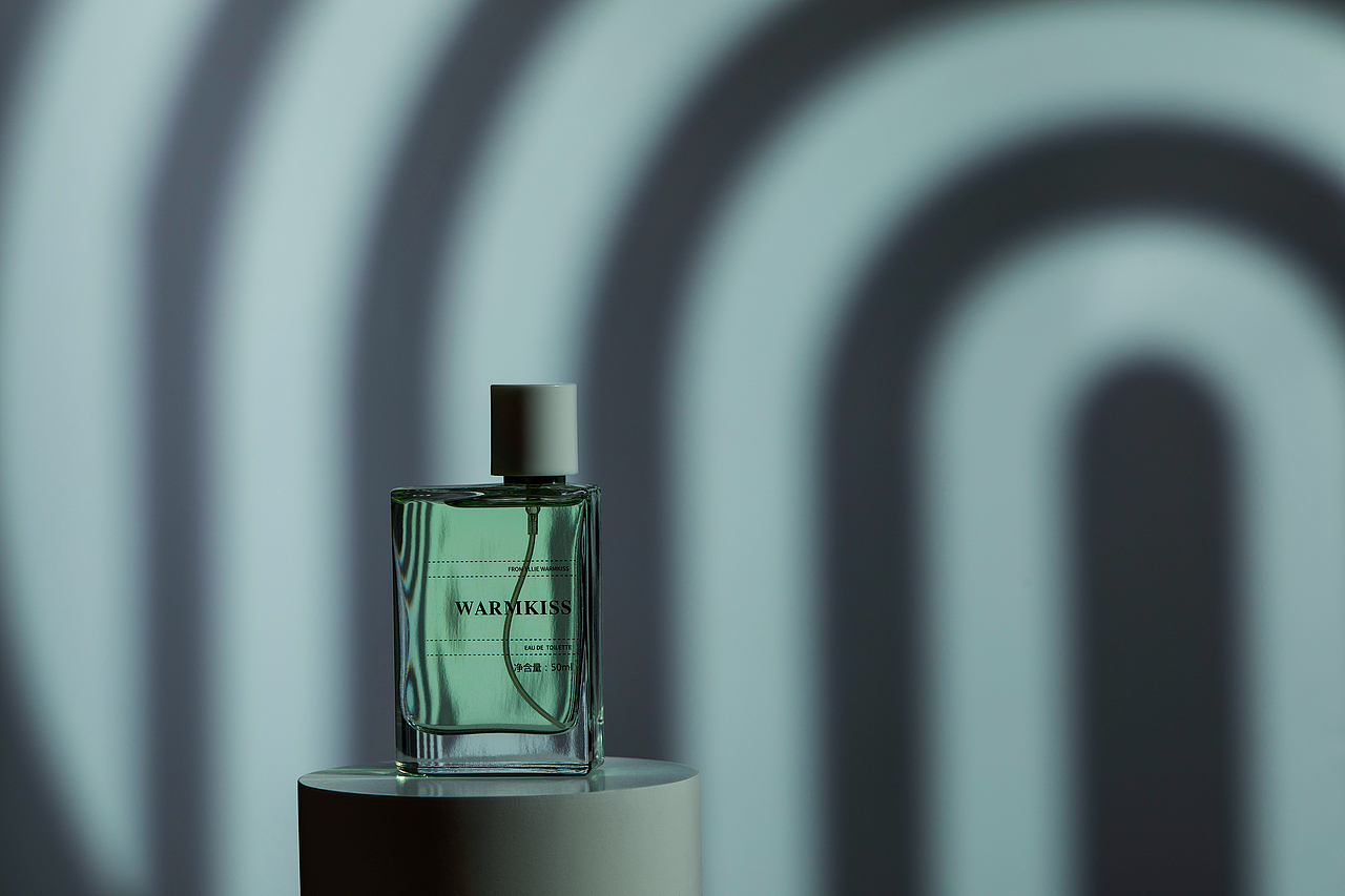 氛围感光影效果香水拍摄