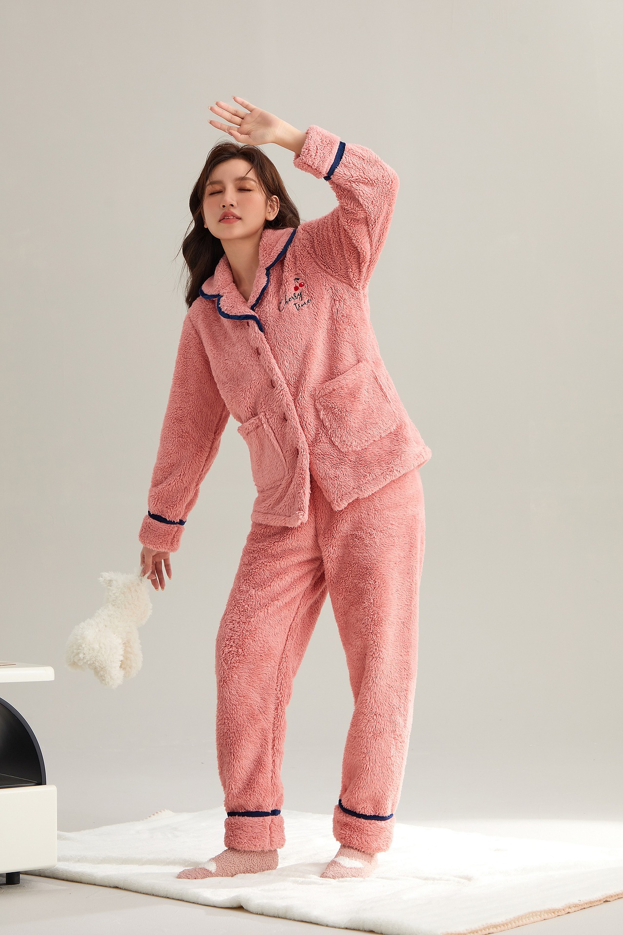 小渔绒款家居服