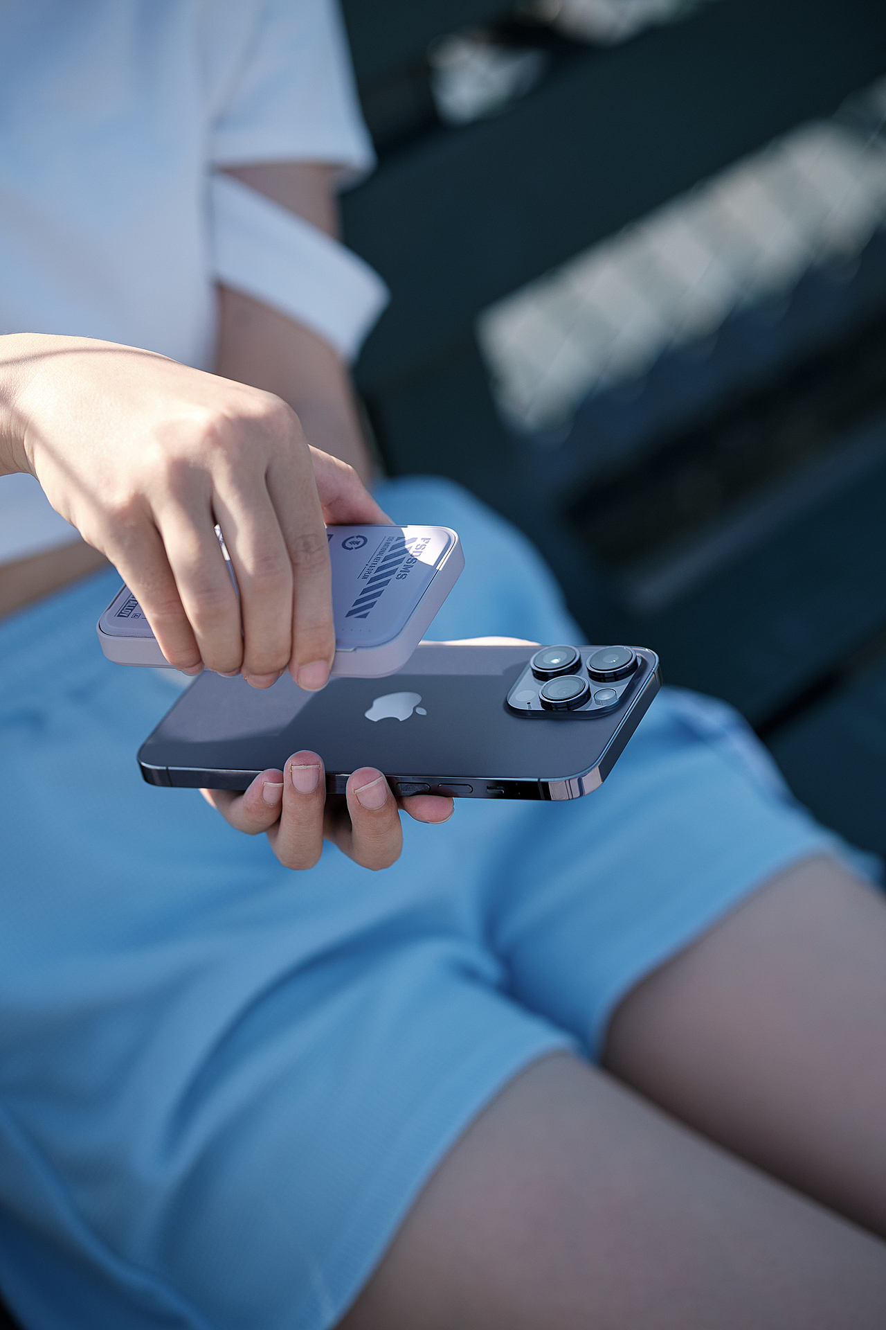 随手拍丨ROCK磁吸支架充电宝