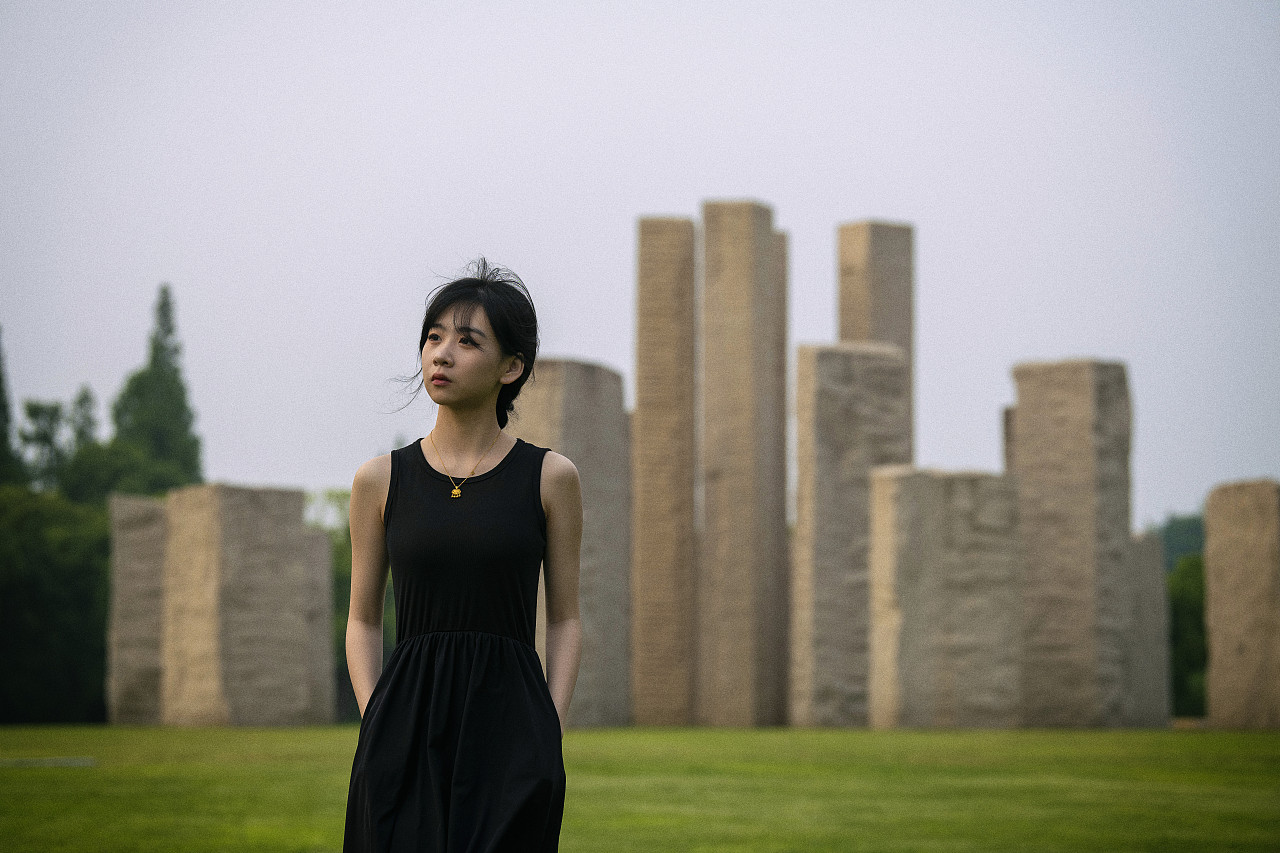 月湖雕塑公园：上海小众巨石艺术公园（图ZMzQ1NTkwMTgw） - 人像摄影 - 站酷设计师陈若缺原创素材 - 站酷ZCOOL