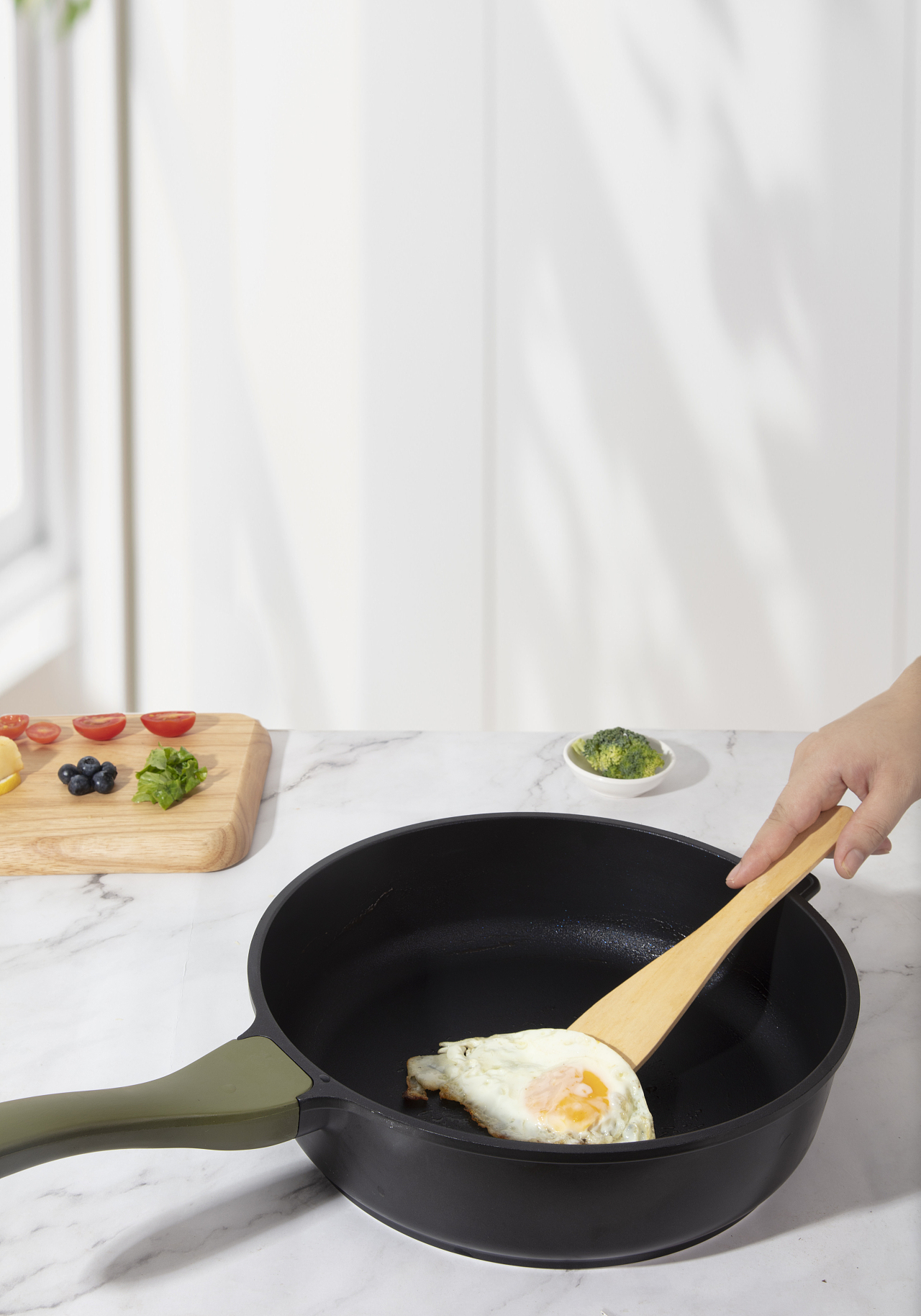 不粘锅拍摄（图ZMzA1OTMyMjU2） - 产品摄影 - 站酷设计师久且弥新原创素材 - 站酷ZCOOL