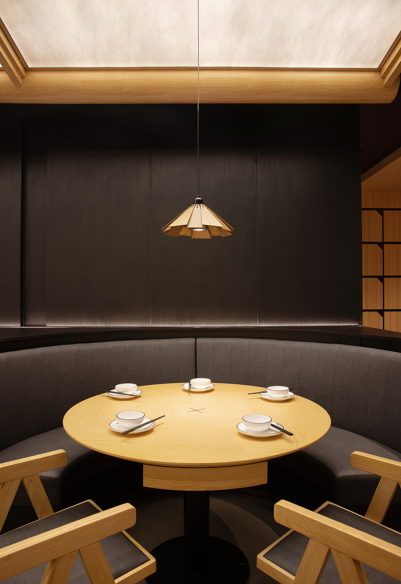 太二鱼坊之「坊下研鱼」（图ZMzcwOTI4NTg0） - 酒店餐饮设计 - 站酷设计师UND设计事务所原创素材 - 站酷ZCOOL