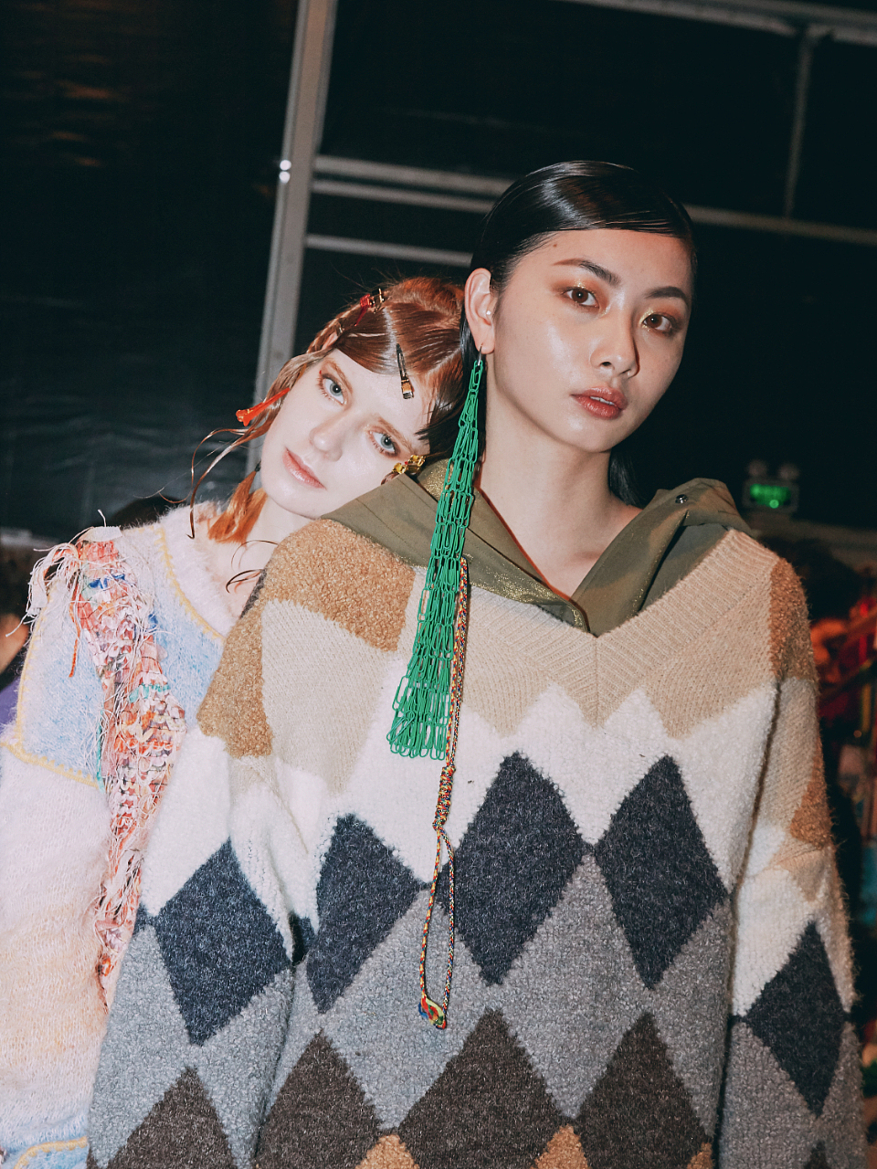 WANCAOYI菀草壹 秀场后台花絮（图ZMzA3MDAyODUy） - 产品摄影 - 站酷设计师摄影师UnaWong原创素材 - 站酷ZCOOL