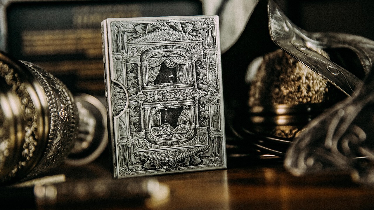 Illusionist 魔术师收藏纸牌扑克套装礼盒设计（图ZMzAxNDA1MjYw） - 包装 - 站酷设计师ARK方舟扑克原创素材 - 站酷ZCOOL