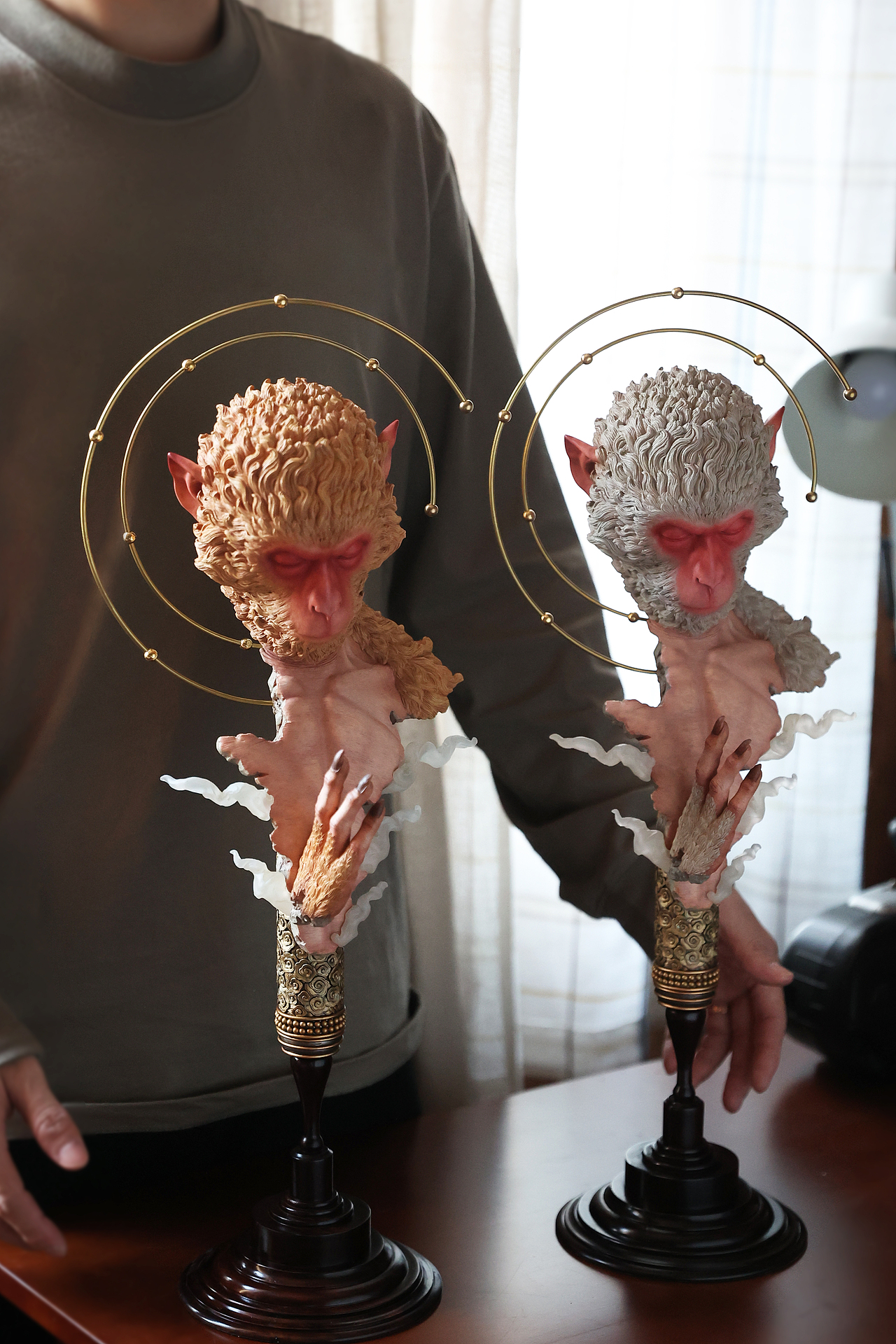 野鸽原创雕塑作品《空》彩色版