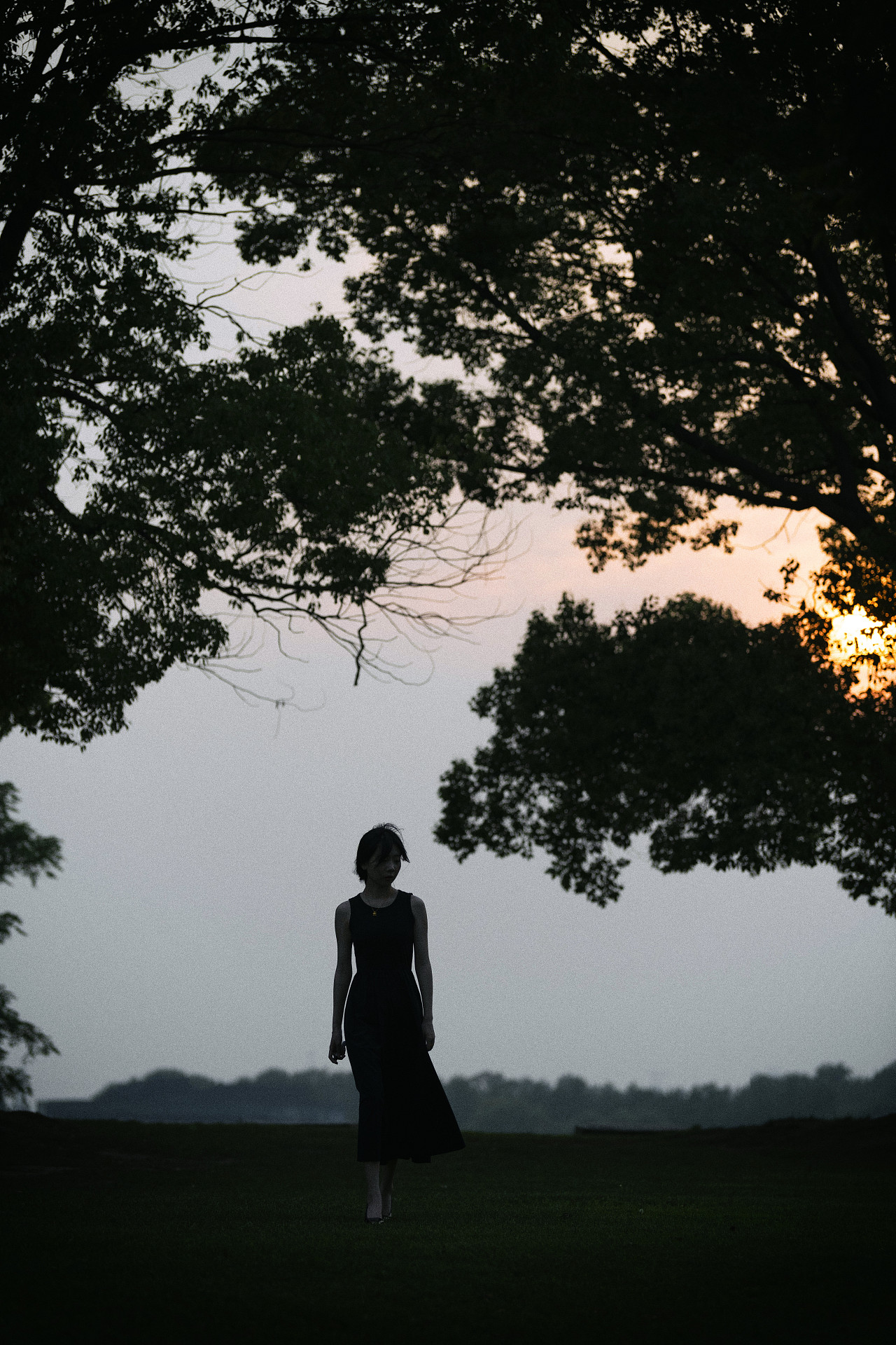 月湖雕塑公园：上海小众巨石艺术公园（图ZMzQ1NTkwMzM2） - 人像摄影 - 站酷设计师陈若缺原创素材 - 站酷ZCOOL