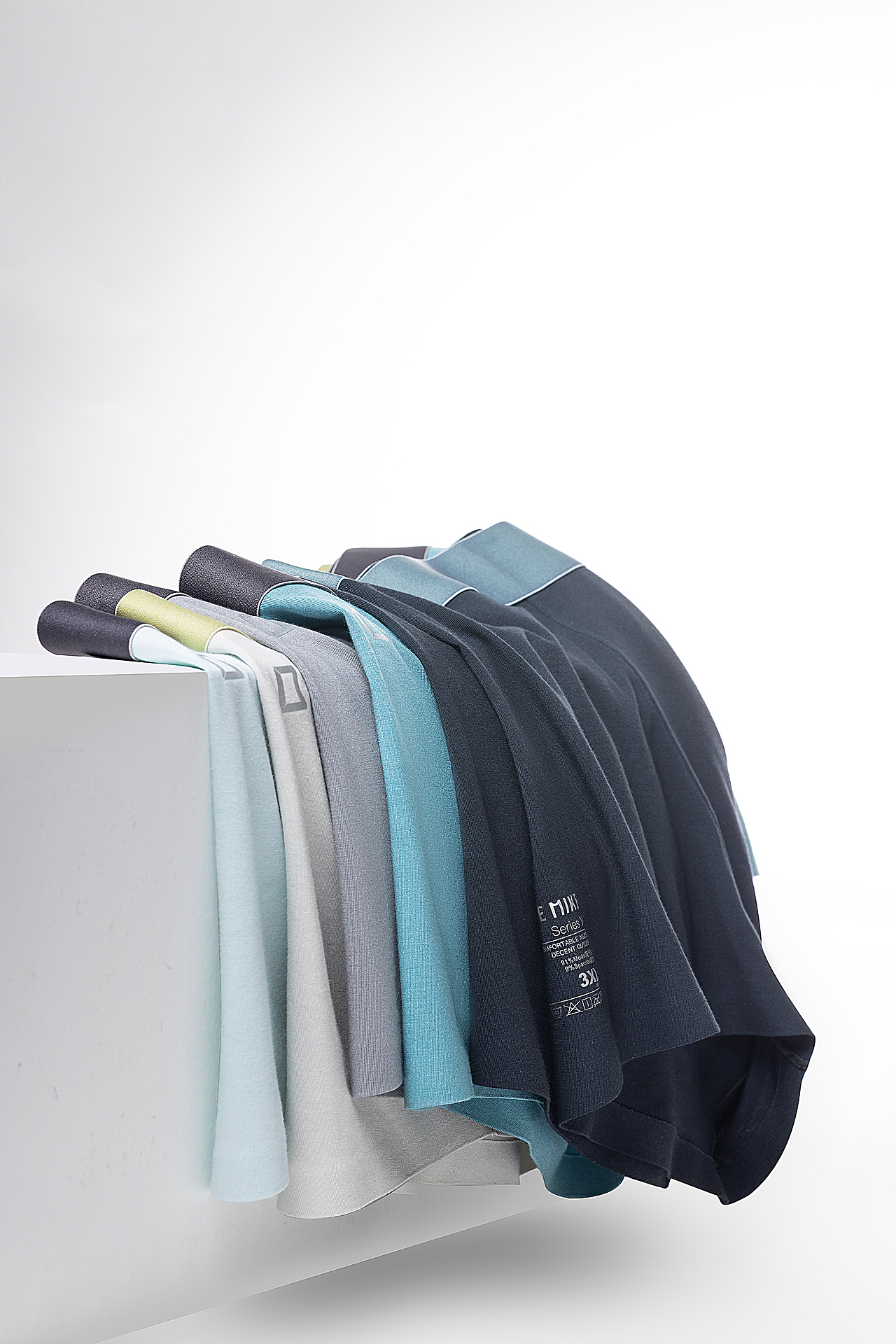 内衣摄影丨男士内裤内衣拍摄X儿童短裤童裤（图ZMzE2NzA4MTQ4） - 产品摄影 - 站酷设计师斑驳视觉原创素材 - 站酷ZCOOL