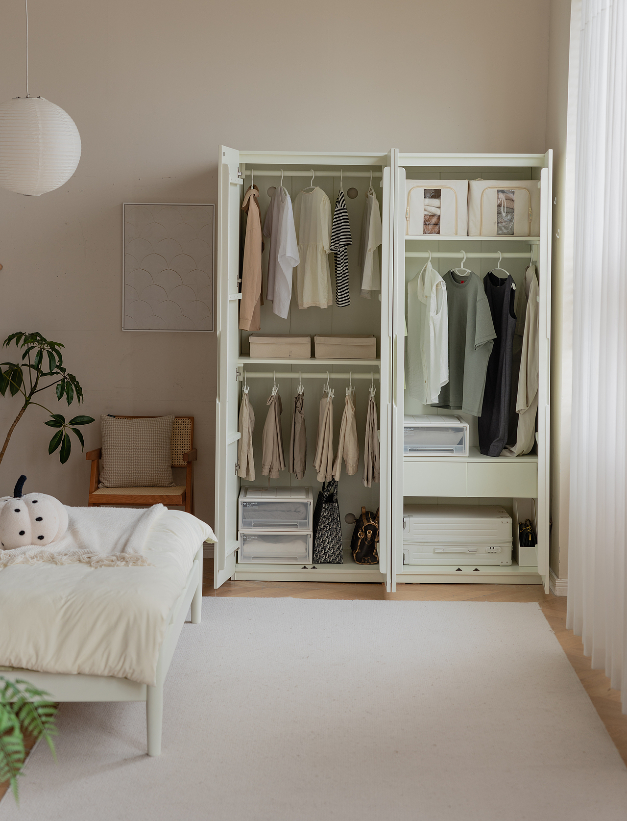 北欧风衣柜拍摄。陈列/摄影：鲸鱼papa（图ZMzQ4OTQ3OTA0） - 产品摄影 - 站酷设计师鲸鱼papa原创素材 - 站酷ZCOOL