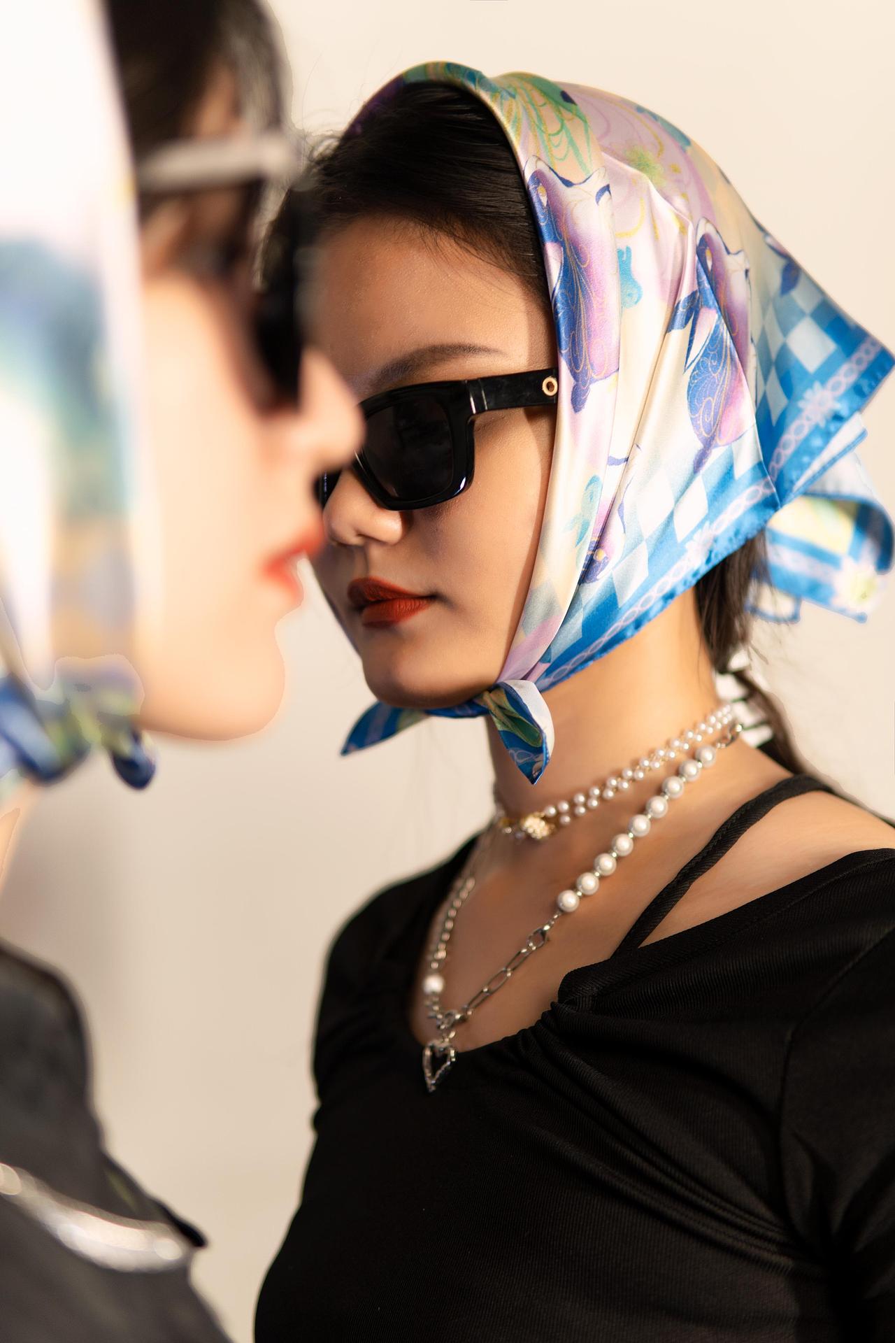 2023国潮兔年丝巾设计-玉兔呈祥（图ZMzIzNTU1MzAw） - 商业插画 - 站酷设计师woofowo原创素材 - 站酷ZCOOL