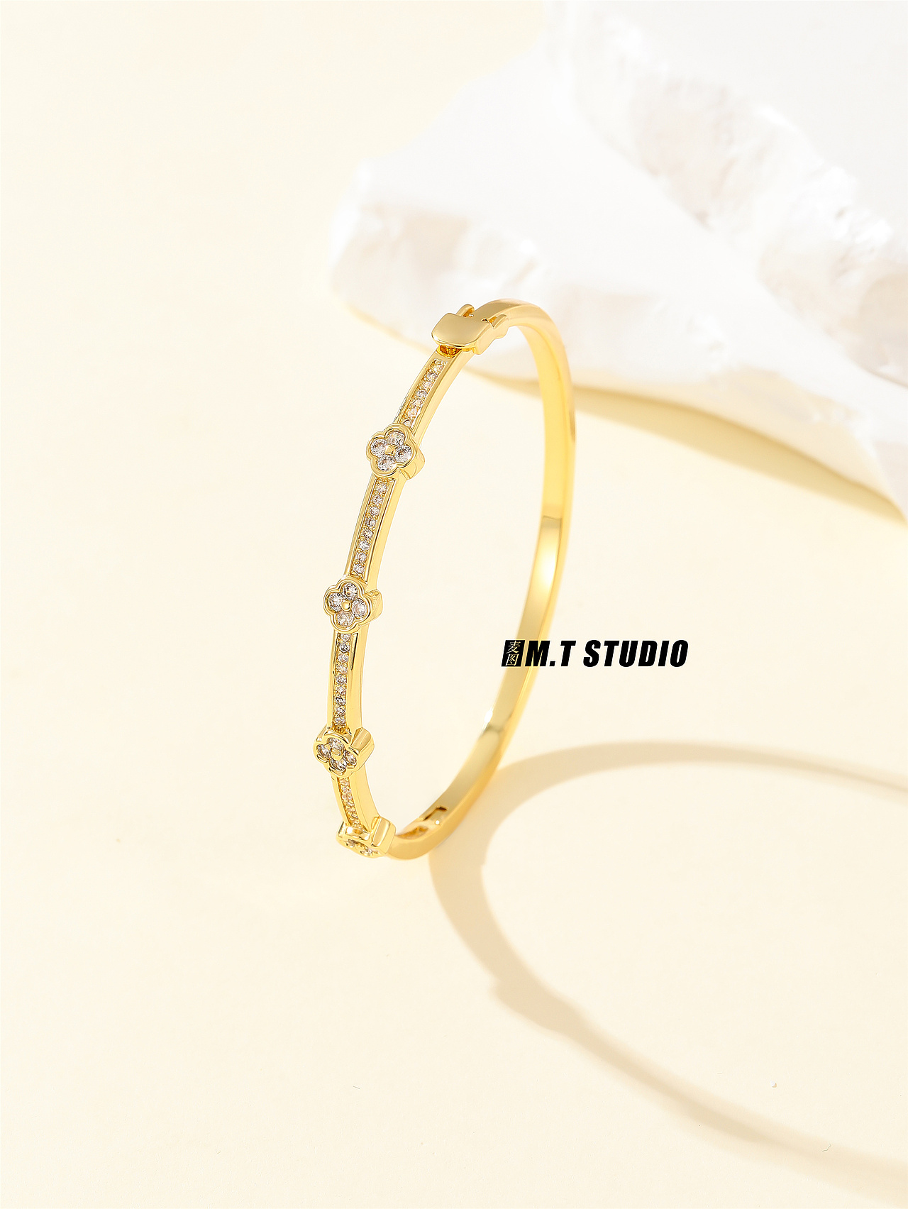 饰品首饰拍摄 珠宝饰品静物拍照 小众暖系风格平铺拍摄