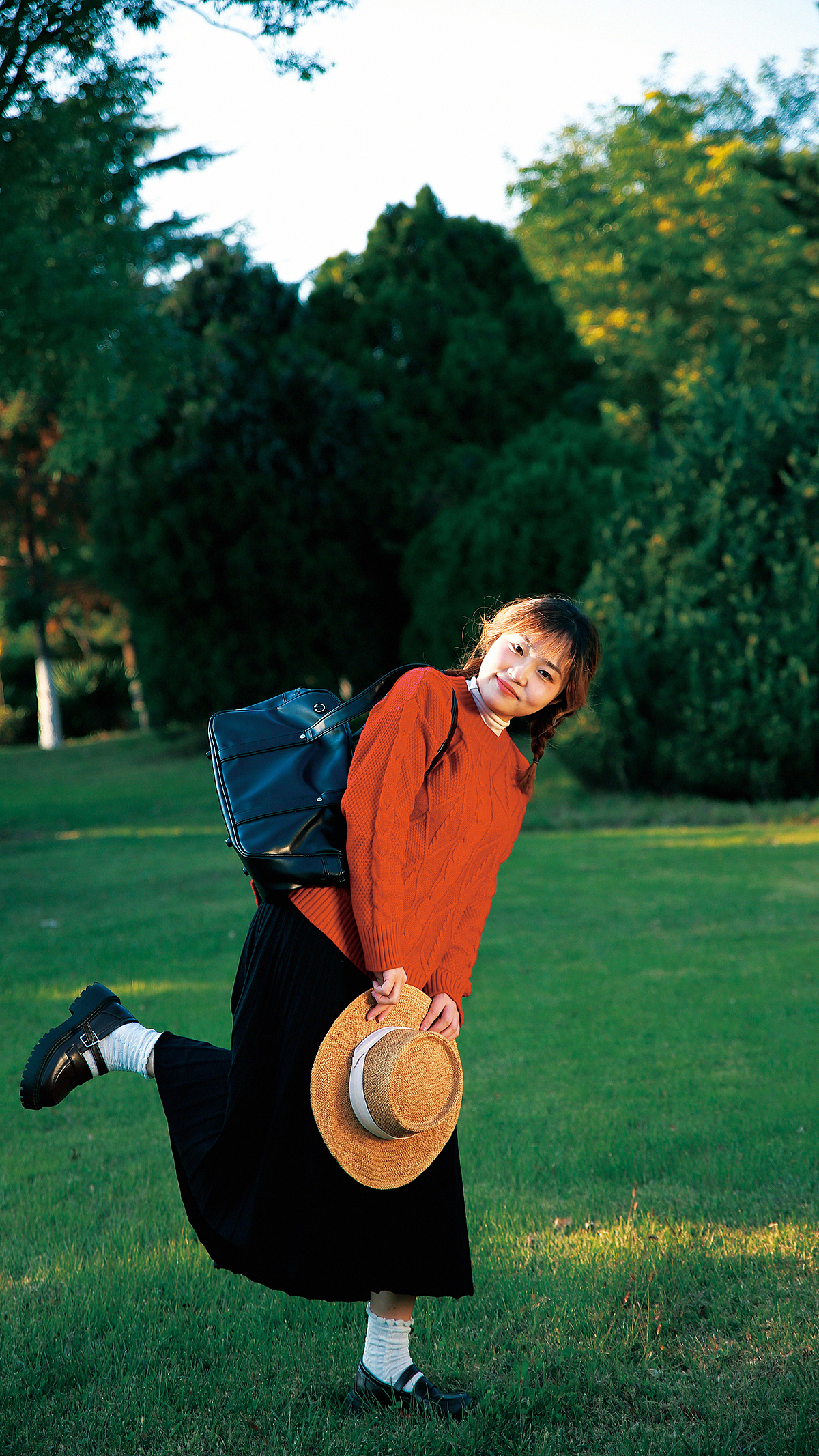 一组深秋仿胶片的写真（图ZMzIxMzY3Nzc2） - 人像摄影 - 站酷设计师张小鬼photo原创素材 - 站酷ZCOOL