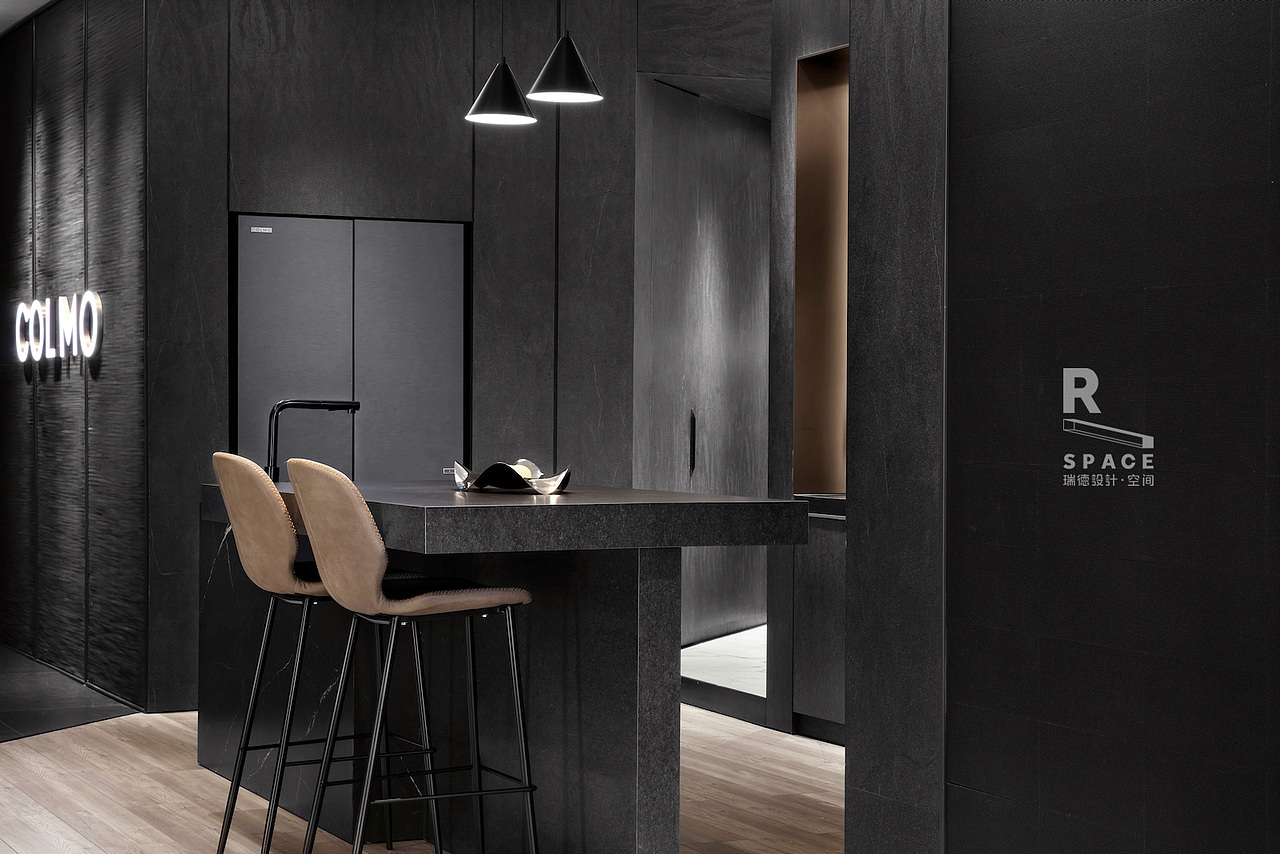 COLMO x 瑞德设计 | 全球首家AI智感体验馆空间设计